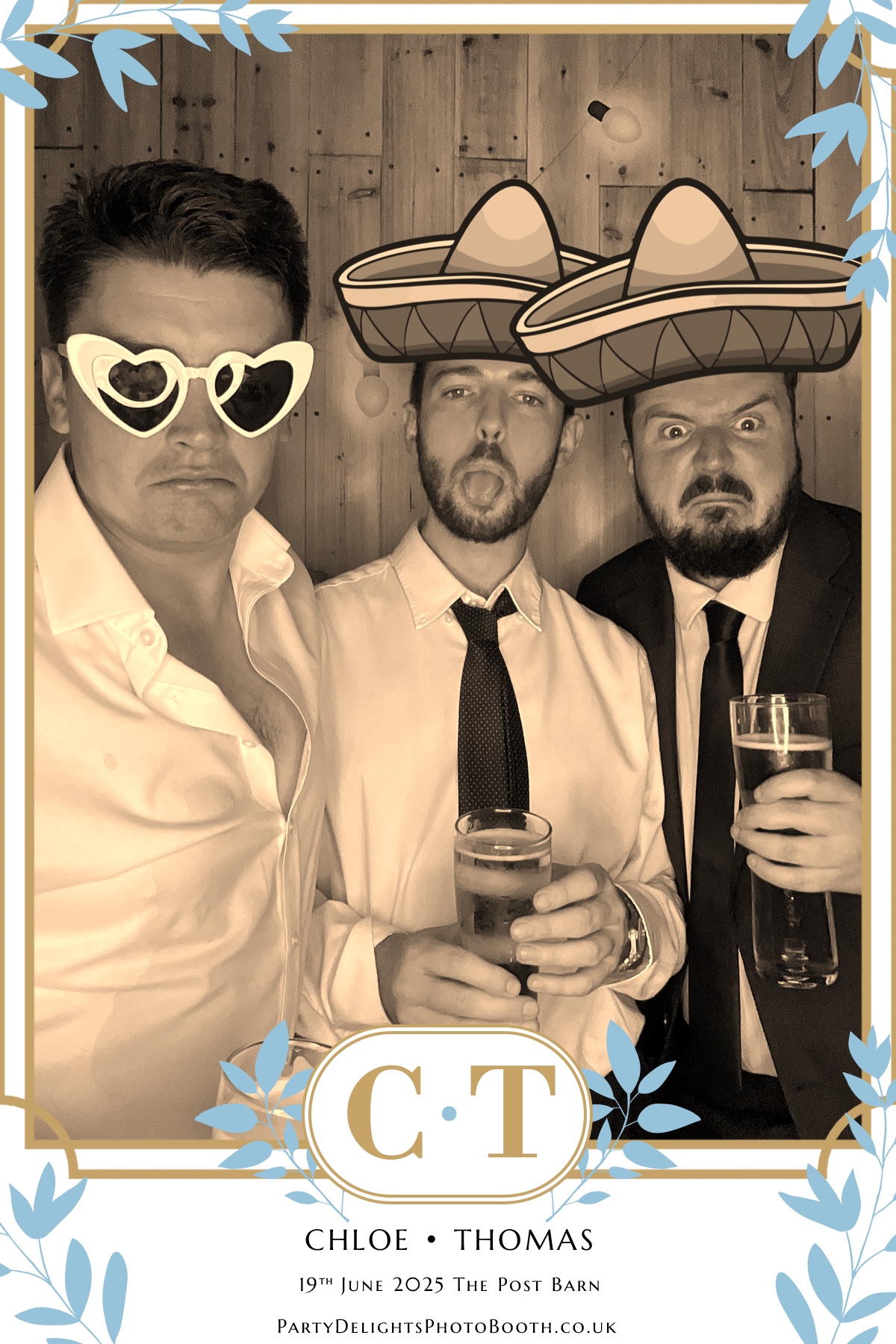 Chloe & Tom’s Wedding | View more photos from the event at gallery.partydelightsphotobooth.co.uk/u/PartyDelightsPhotoBooth/Chloe-Tom’s-Wedding