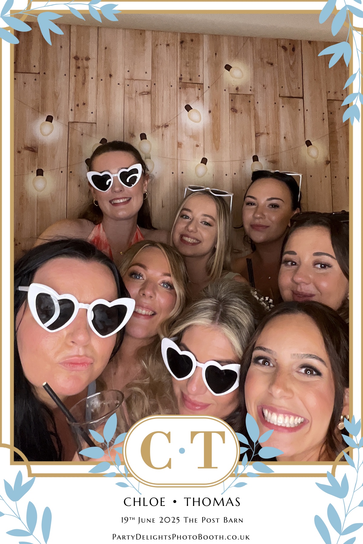Chloe & Tom’s Wedding | View more photos from the event at gallery.partydelightsphotobooth.co.uk/u/PartyDelightsPhotoBooth/Chloe-Tom’s-Wedding