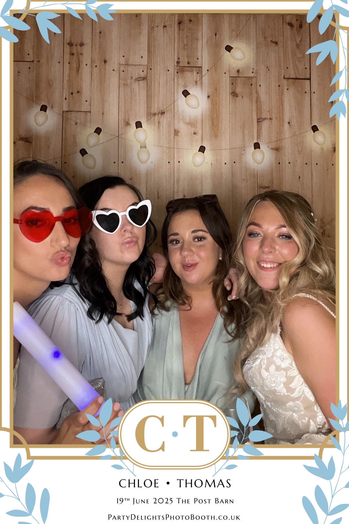 Chloe & Tom’s Wedding | View more photos from the event at gallery.partydelightsphotobooth.co.uk/u/PartyDelightsPhotoBooth/Chloe-Tom’s-Wedding
