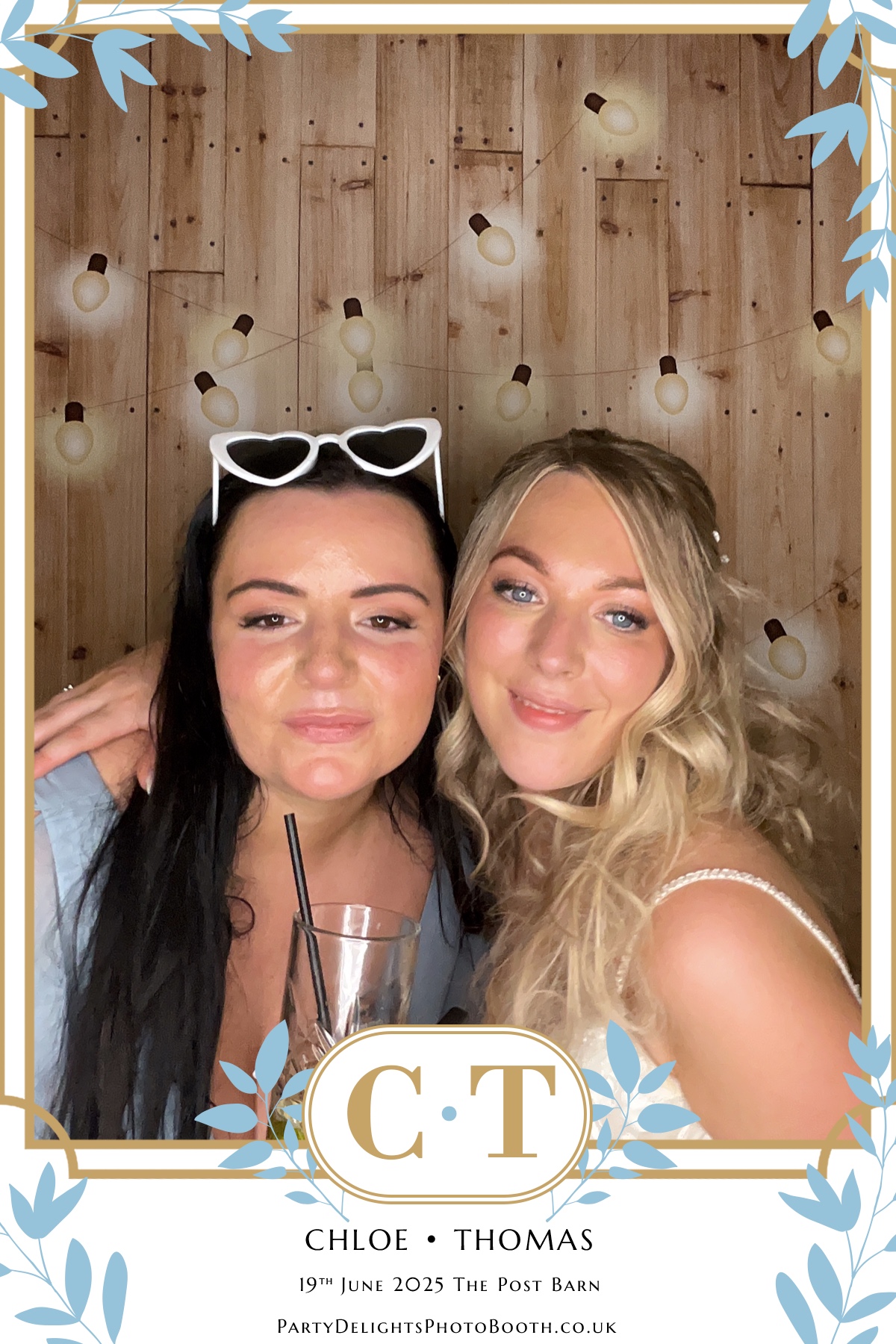 Chloe & Tom’s Wedding | View more photos from the event at gallery.partydelightsphotobooth.co.uk/u/PartyDelightsPhotoBooth/Chloe-Tom’s-Wedding