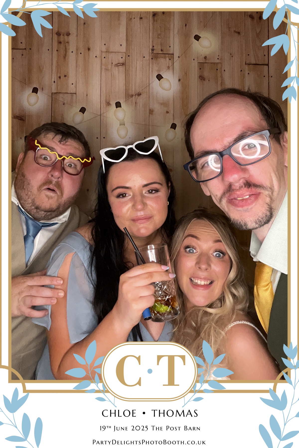Chloe & Tom’s Wedding | View more photos from the event at gallery.partydelightsphotobooth.co.uk/u/PartyDelightsPhotoBooth/Chloe-Tom’s-Wedding
