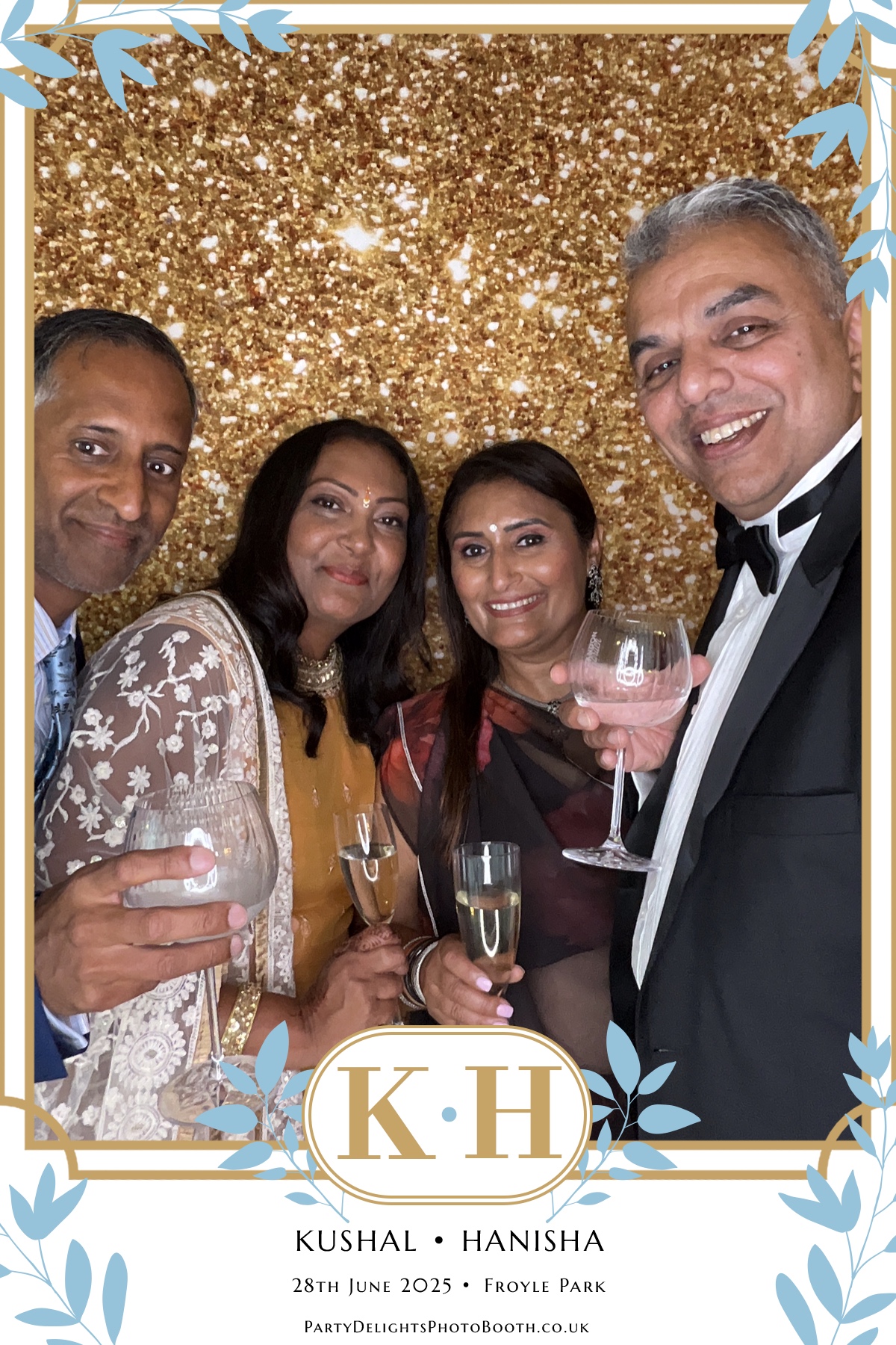 Kushal and Hanisha’s Wedding | View more photos from the event at gallery.partydelightsphotobooth.co.uk/u/PartyDelightsPhotoBooth/Kushal-and-Hanisha’s-Wedding