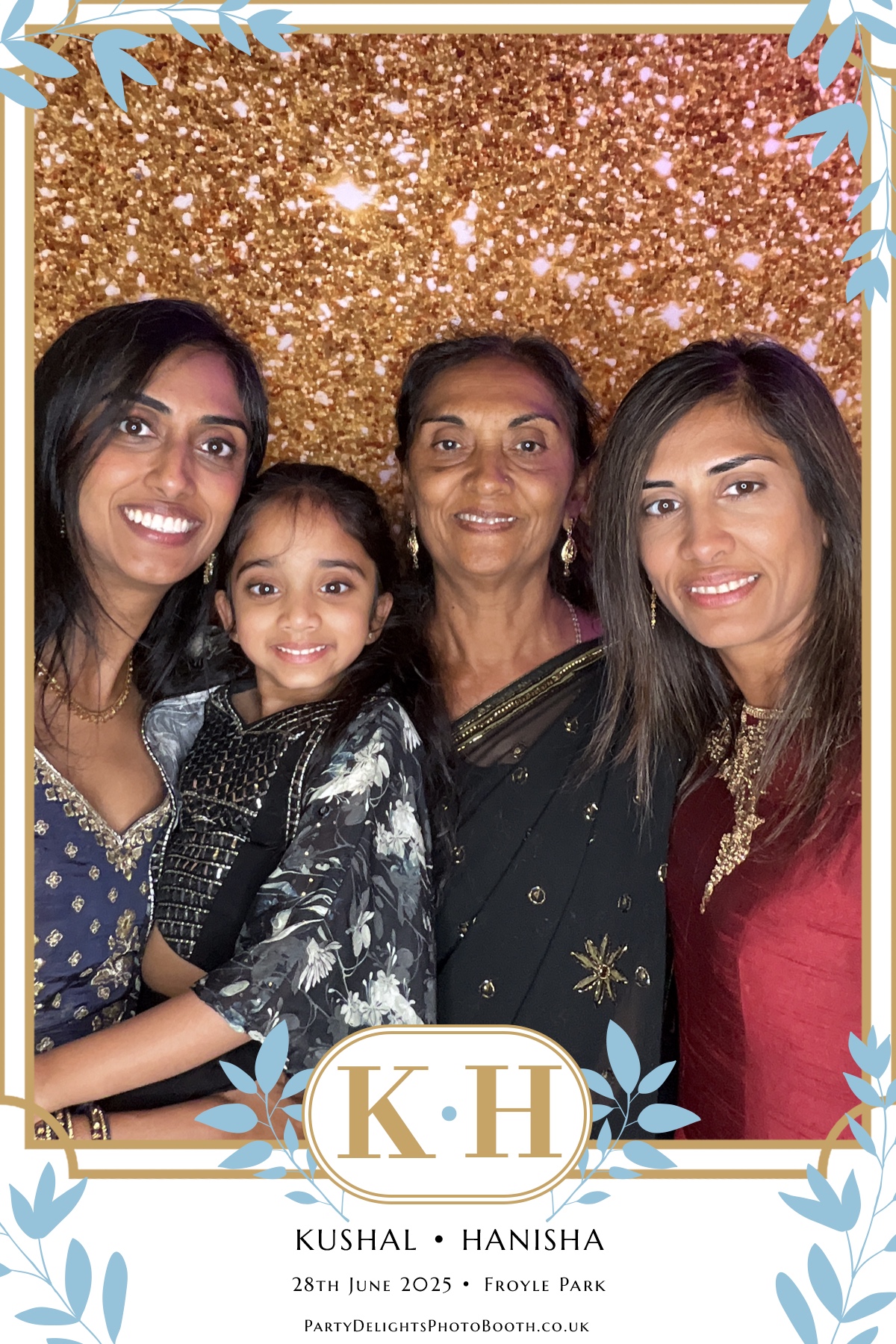 Kushal and Hanisha’s Wedding | View more photos from the event at gallery.partydelightsphotobooth.co.uk/u/PartyDelightsPhotoBooth/Kushal-and-Hanisha’s-Wedding
