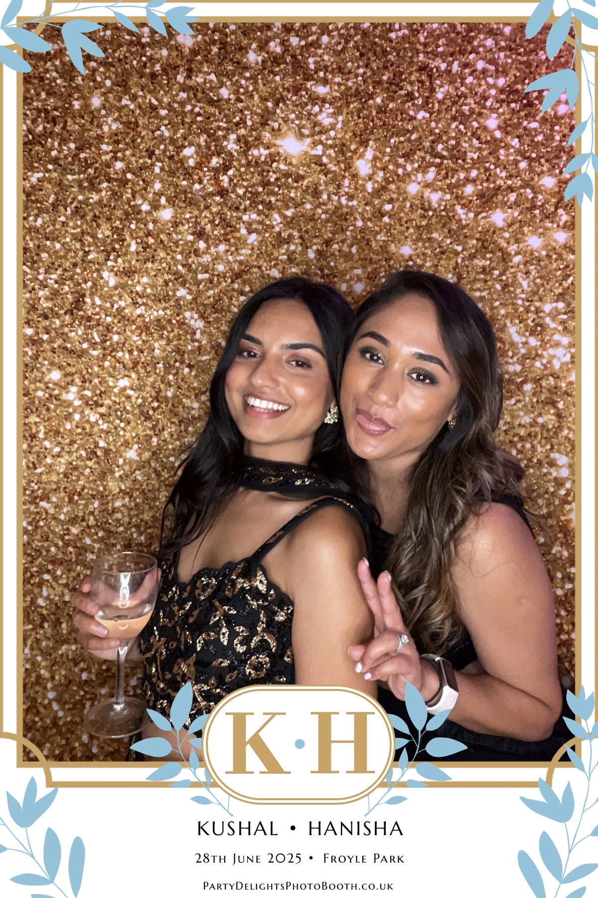 Kushal and Hanisha’s Wedding | View more photos from the event at gallery.partydelightsphotobooth.co.uk/u/PartyDelightsPhotoBooth/Kushal-and-Hanisha’s-Wedding