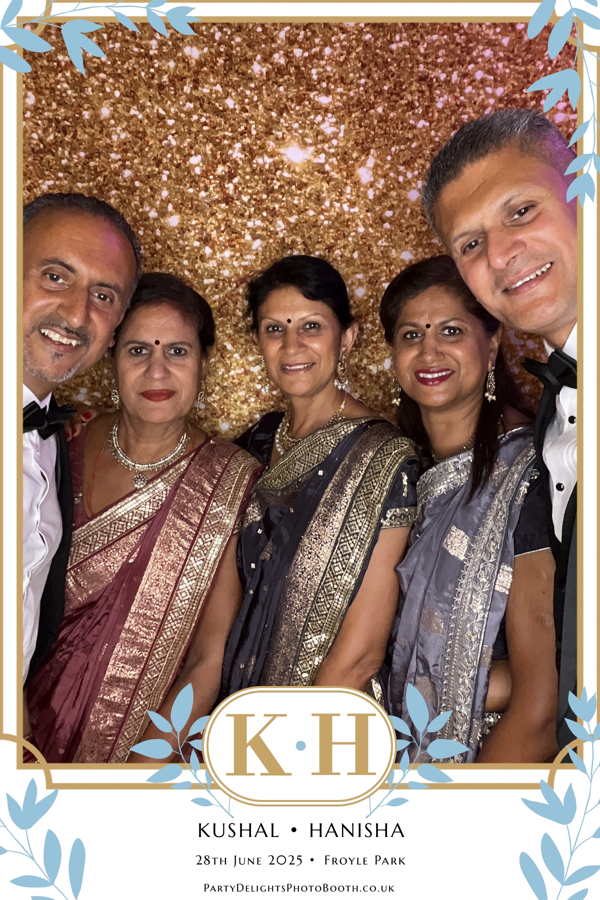 Kushal and Hanisha’s Wedding | View more photos from the event at gallery.partydelightsphotobooth.co.uk/u/PartyDelightsPhotoBooth/Kushal-and-Hanisha’s-Wedding