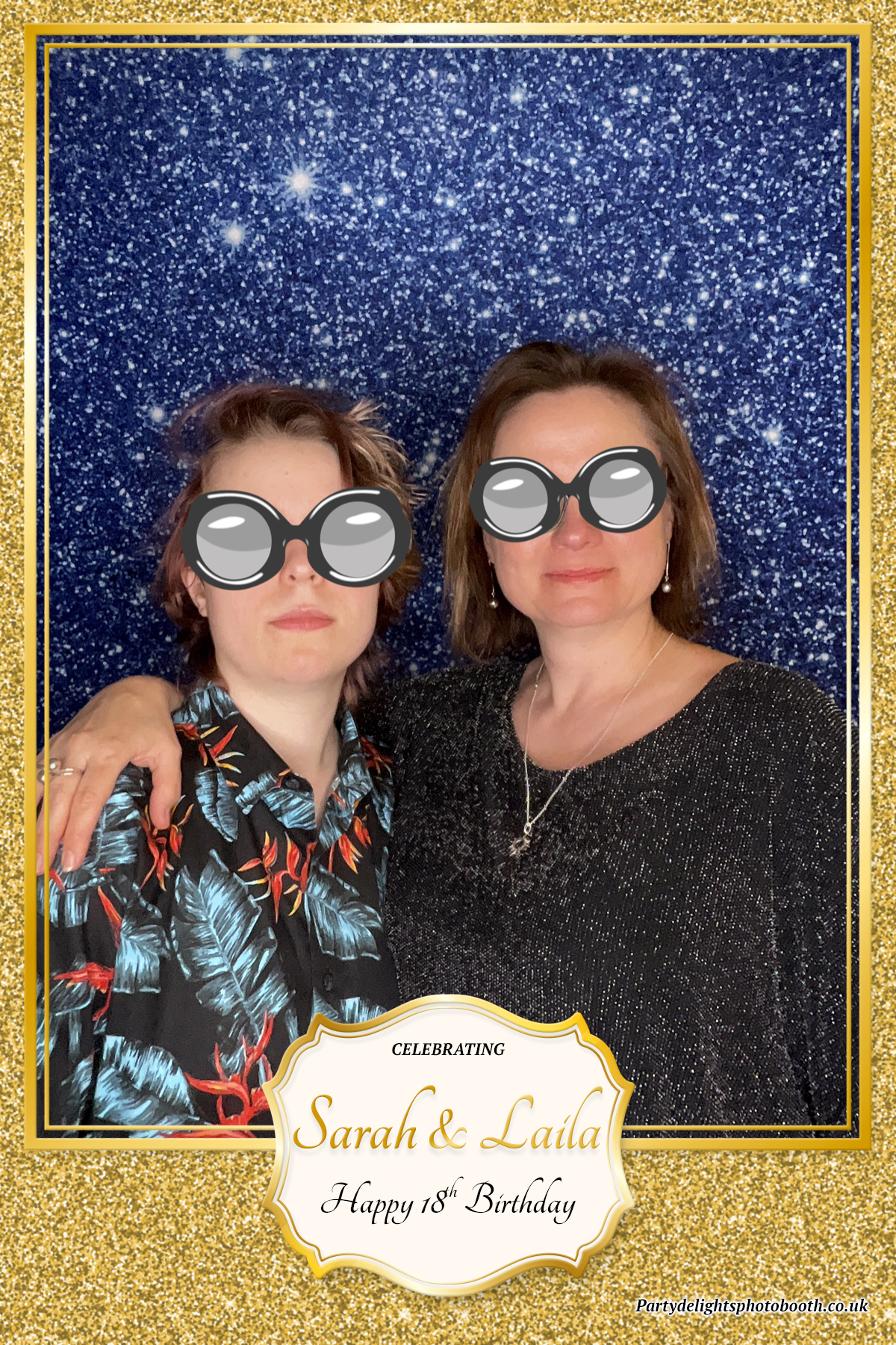 Sarah and Laila's 18th Birthday Party | View more photos from the event at gallery.partydelightsphotobooth.co.uk/u/PartyDelightsPhotoBooth/Sarah-and-Lailas-18th-Birthday-Party
