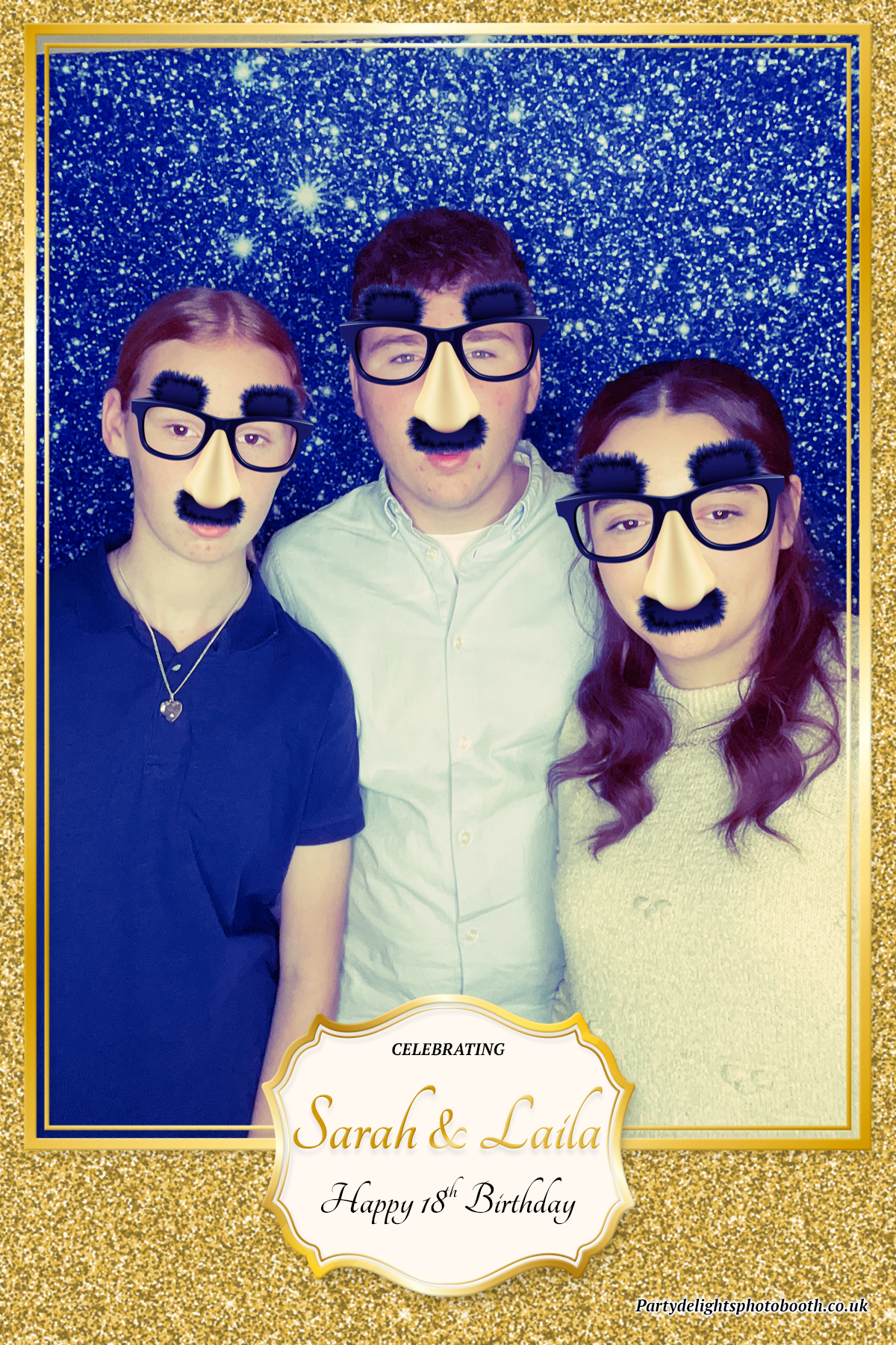 Sarah and Laila's 18th Birthday Party | View more photos from the event at gallery.partydelightsphotobooth.co.uk/u/PartyDelightsPhotoBooth/Sarah-and-Lailas-18th-Birthday-Party
