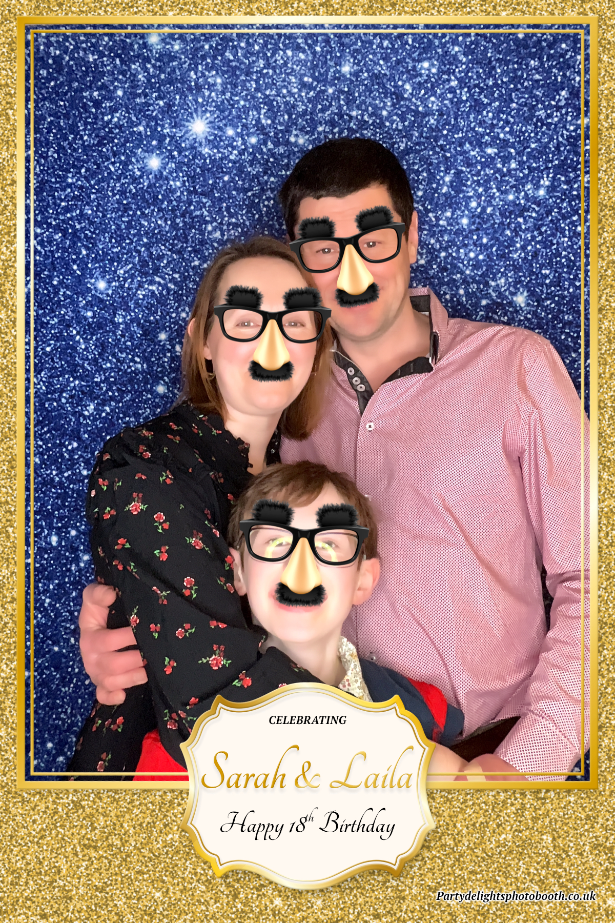 Sarah and Laila's 18th Birthday Party | View more photos from the event at gallery.partydelightsphotobooth.co.uk/u/PartyDelightsPhotoBooth/Sarah-and-Lailas-18th-Birthday-Party