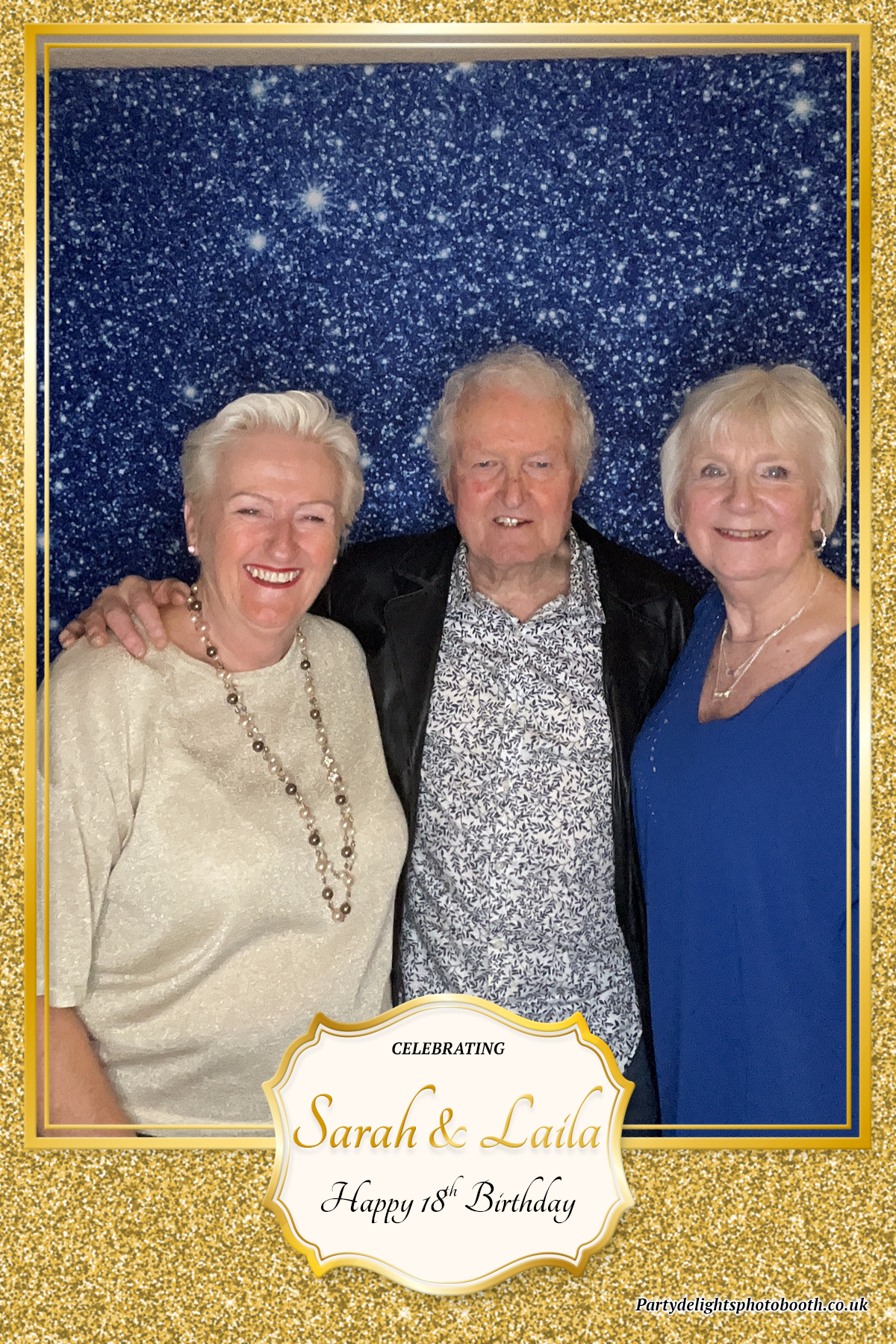 Sarah and Laila's 18th Birthday Party | View more photos from the event at gallery.partydelightsphotobooth.co.uk/u/PartyDelightsPhotoBooth/Sarah-and-Lailas-18th-Birthday-Party