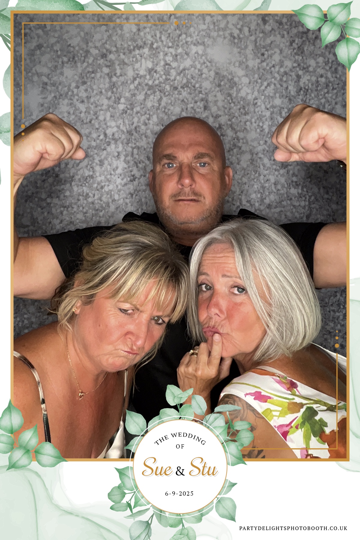 Sue and Stu’s Wedding | View more photos from the event at gallery.partydelightsphotobooth.co.uk/u/PartyDelightsPhotoBooth/Sue-and-Stu’s-Wedding