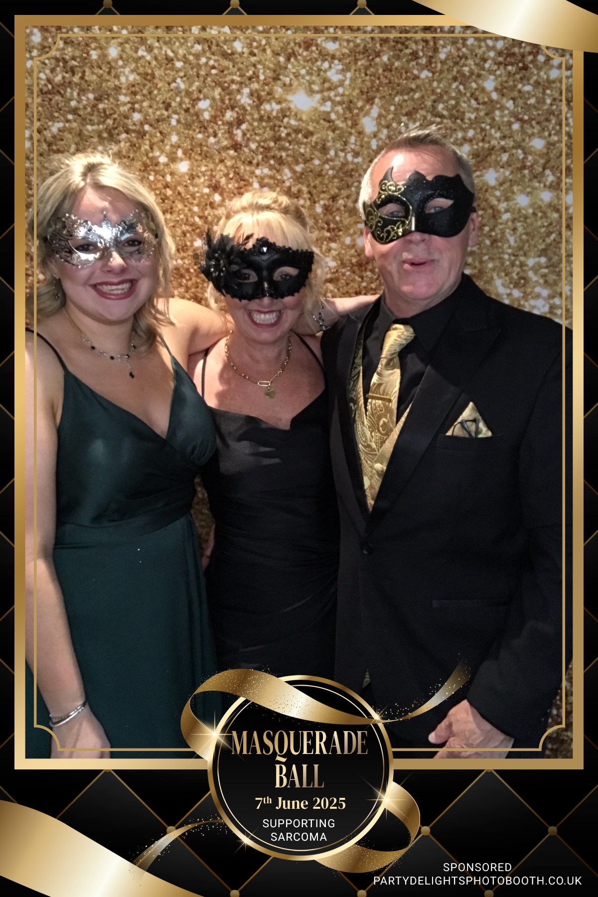 The Mascarade Ball - Sarcoma UK | View more photos from the event at gallery.partydelightsphotobooth.co.uk/u/PartyDelightsPhotoBooth/The-Mascarade-Ball-Sarcoma-UK