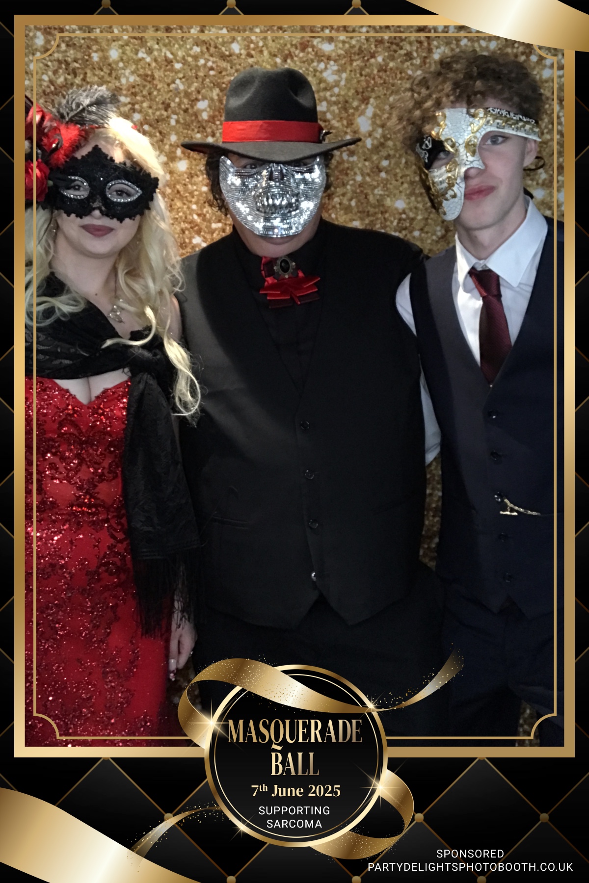 The Mascarade Ball - Sarcoma UK | View more photos from the event at gallery.partydelightsphotobooth.co.uk/u/PartyDelightsPhotoBooth/The-Mascarade-Ball-Sarcoma-UK