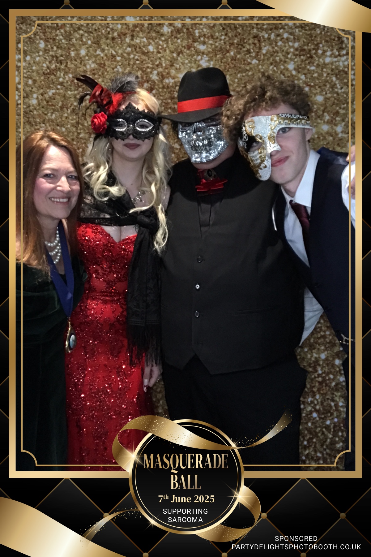 The Mascarade Ball - Sarcoma UK | View more photos from the event at gallery.partydelightsphotobooth.co.uk/u/PartyDelightsPhotoBooth/The-Mascarade-Ball-Sarcoma-UK