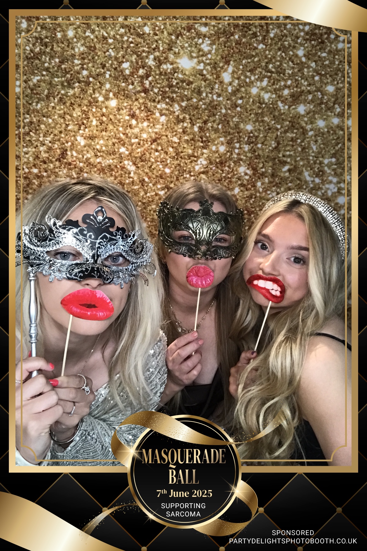 The Mascarade Ball - Sarcoma UK | View more photos from the event at gallery.partydelightsphotobooth.co.uk/u/PartyDelightsPhotoBooth/The-Mascarade-Ball-Sarcoma-UK