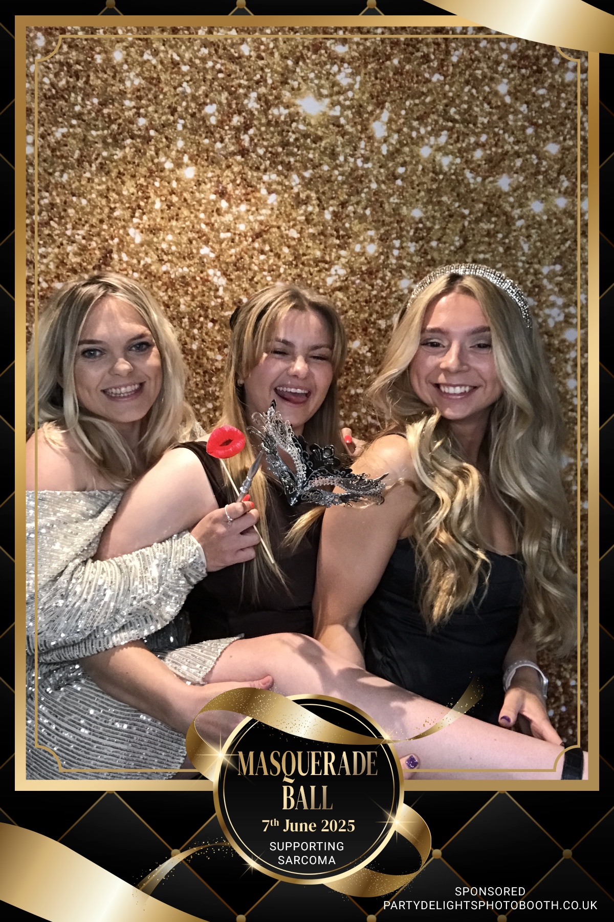 The Mascarade Ball - Sarcoma UK | View more photos from the event at gallery.partydelightsphotobooth.co.uk/u/PartyDelightsPhotoBooth/The-Mascarade-Ball-Sarcoma-UK
