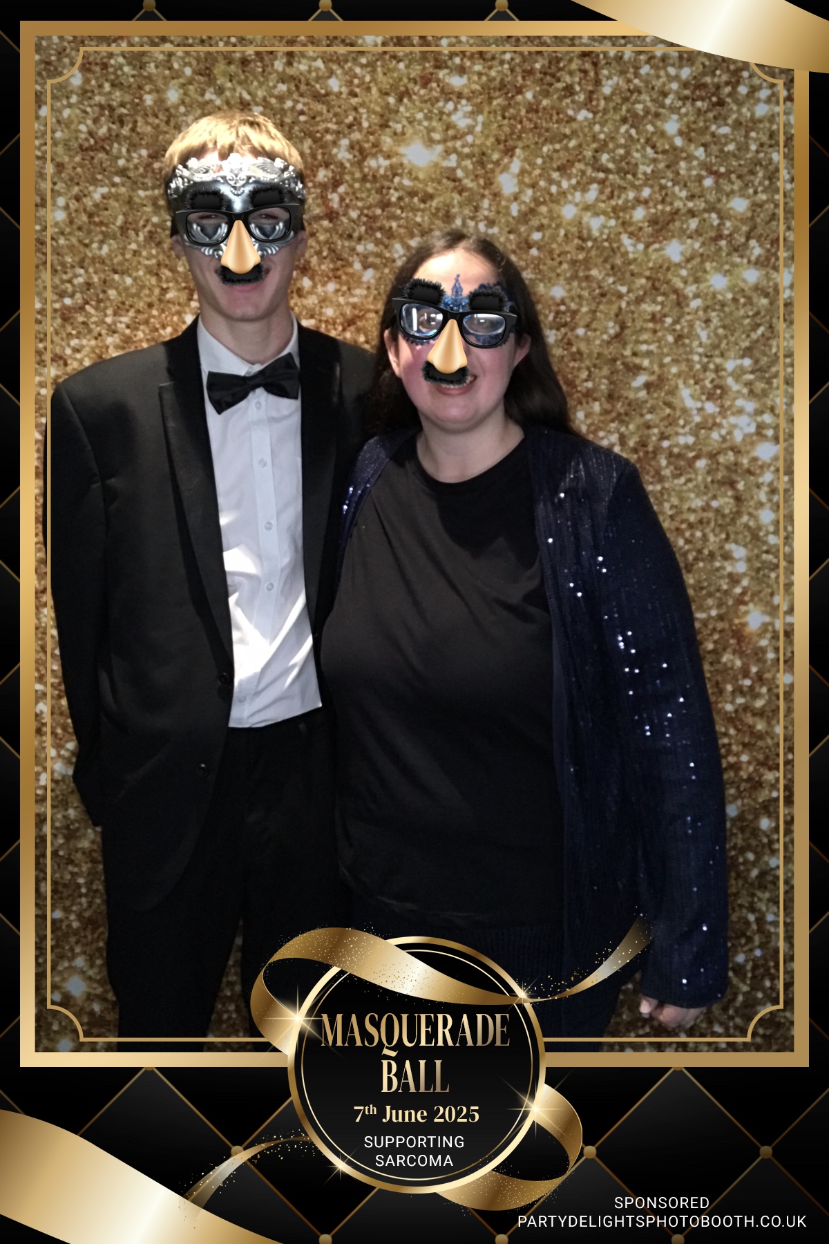 The Mascarade Ball - Sarcoma UK | View more photos from the event at gallery.partydelightsphotobooth.co.uk/u/PartyDelightsPhotoBooth/The-Mascarade-Ball-Sarcoma-UK