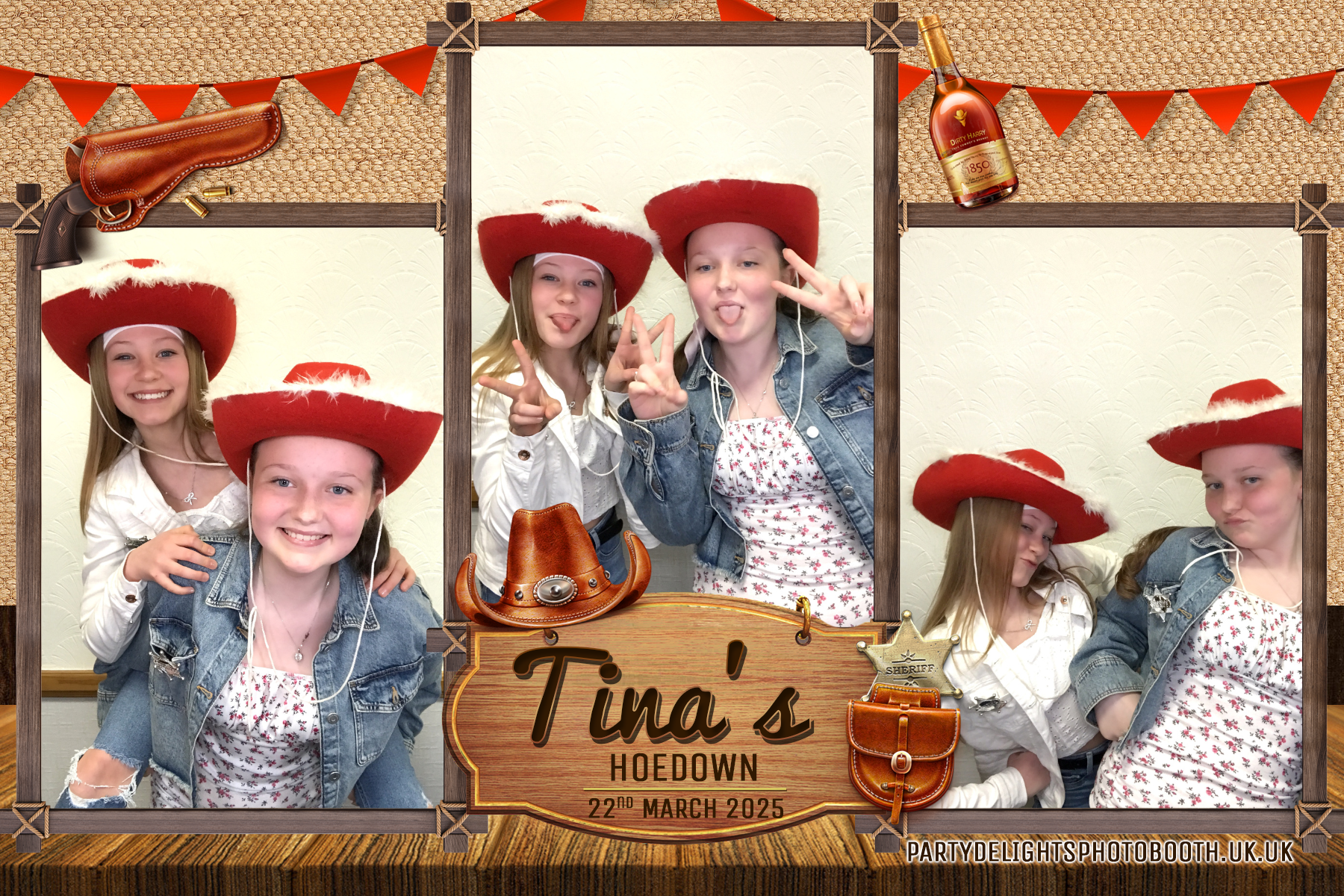 Tina's 70th Birthday | View more photos from the event at gallery.partydelightsphotobooth.co.uk/u/PartyDelightsPhotoBooth/Tinas-70th-Birthday
