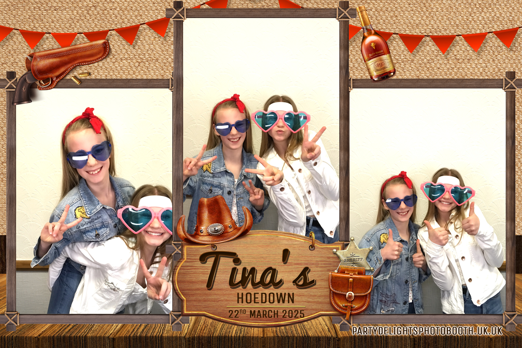 Tina's 70th Birthday | View more photos from the event at gallery.partydelightsphotobooth.co.uk/u/PartyDelightsPhotoBooth/Tinas-70th-Birthday