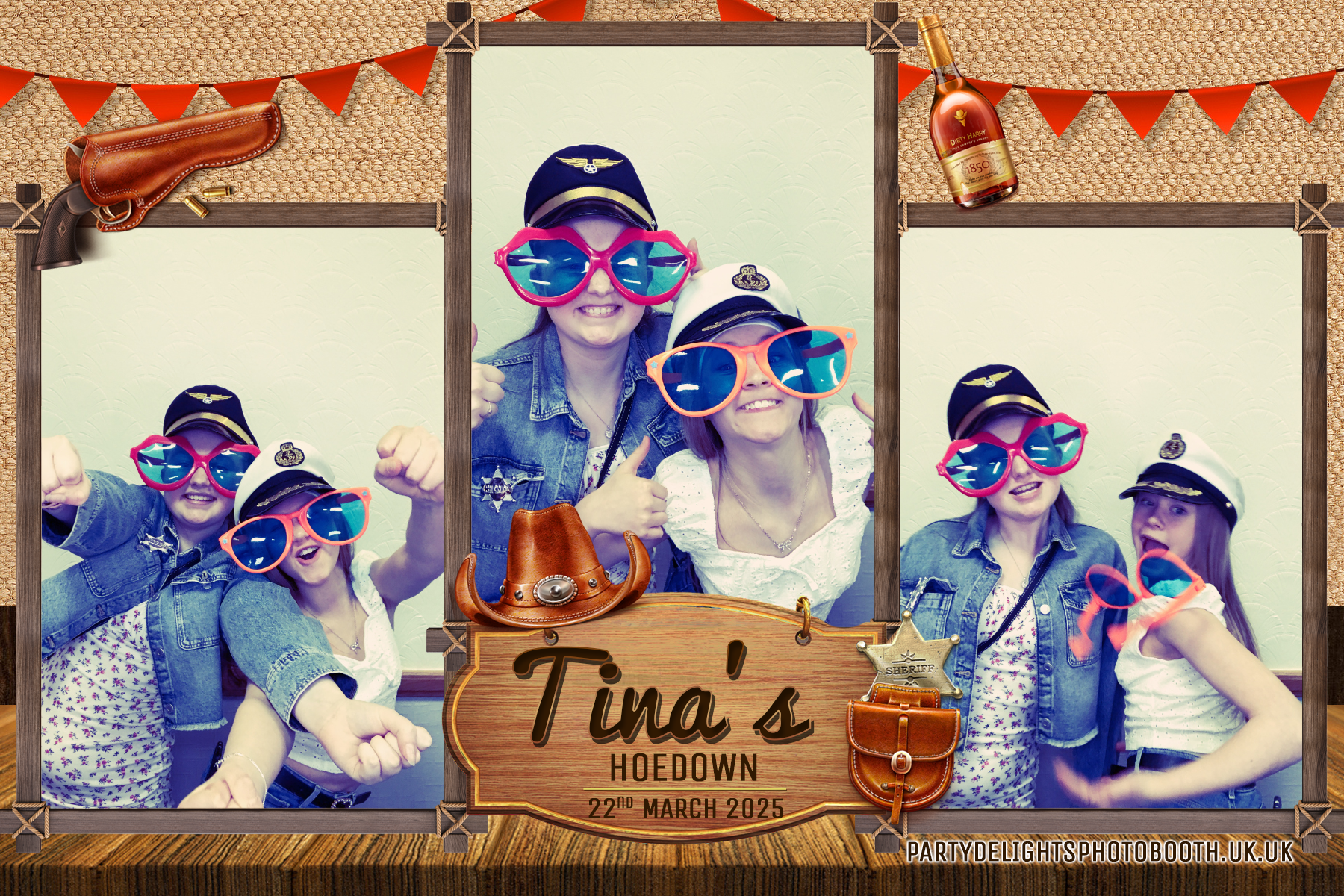 Tina's 70th Birthday | View more photos from the event at gallery.partydelightsphotobooth.co.uk/u/PartyDelightsPhotoBooth/Tinas-70th-Birthday