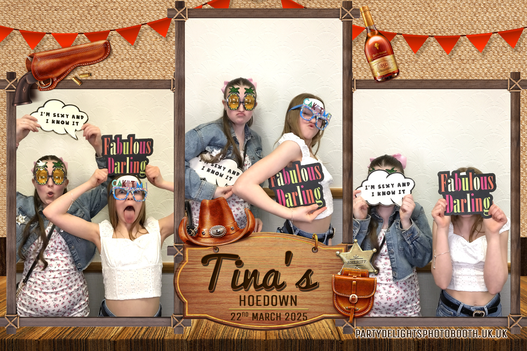 Tina's 70th Birthday | View more photos from the event at gallery.partydelightsphotobooth.co.uk/u/PartyDelightsPhotoBooth/Tinas-70th-Birthday