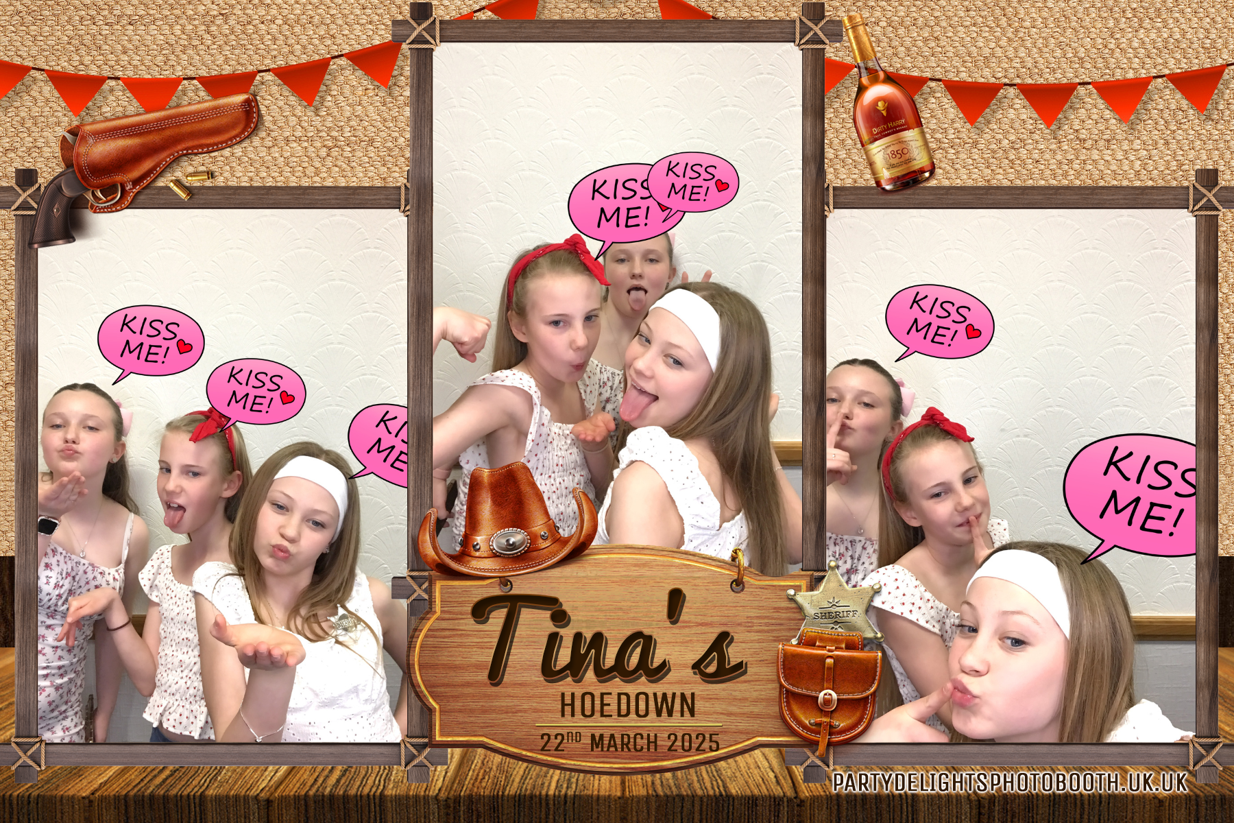 Tina's 70th Birthday | View more photos from the event at gallery.partydelightsphotobooth.co.uk/u/PartyDelightsPhotoBooth/Tinas-70th-Birthday