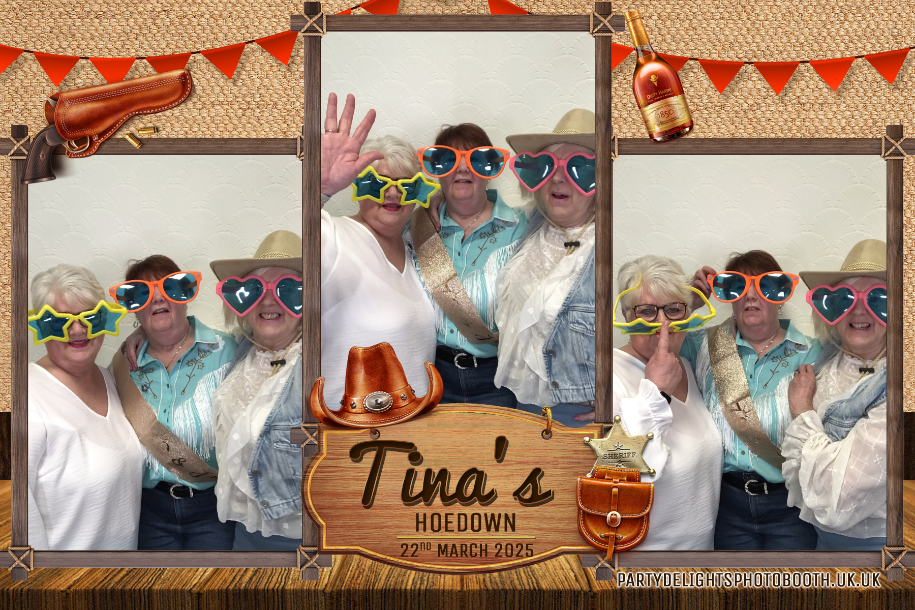Tina's 70th Birthday | View more photos from the event at gallery.partydelightsphotobooth.co.uk/u/PartyDelightsPhotoBooth/Tinas-70th-Birthday