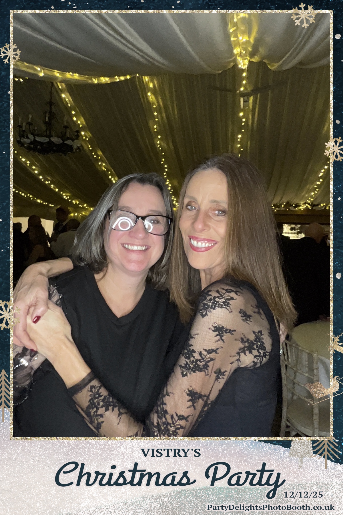 Vistry Christmas Party 2025 | View more photos from the event at gallery.partydelightsphotobooth.co.uk/u/PartyDelightsPhotoBooth/Vistry-Christmas-Party-2025