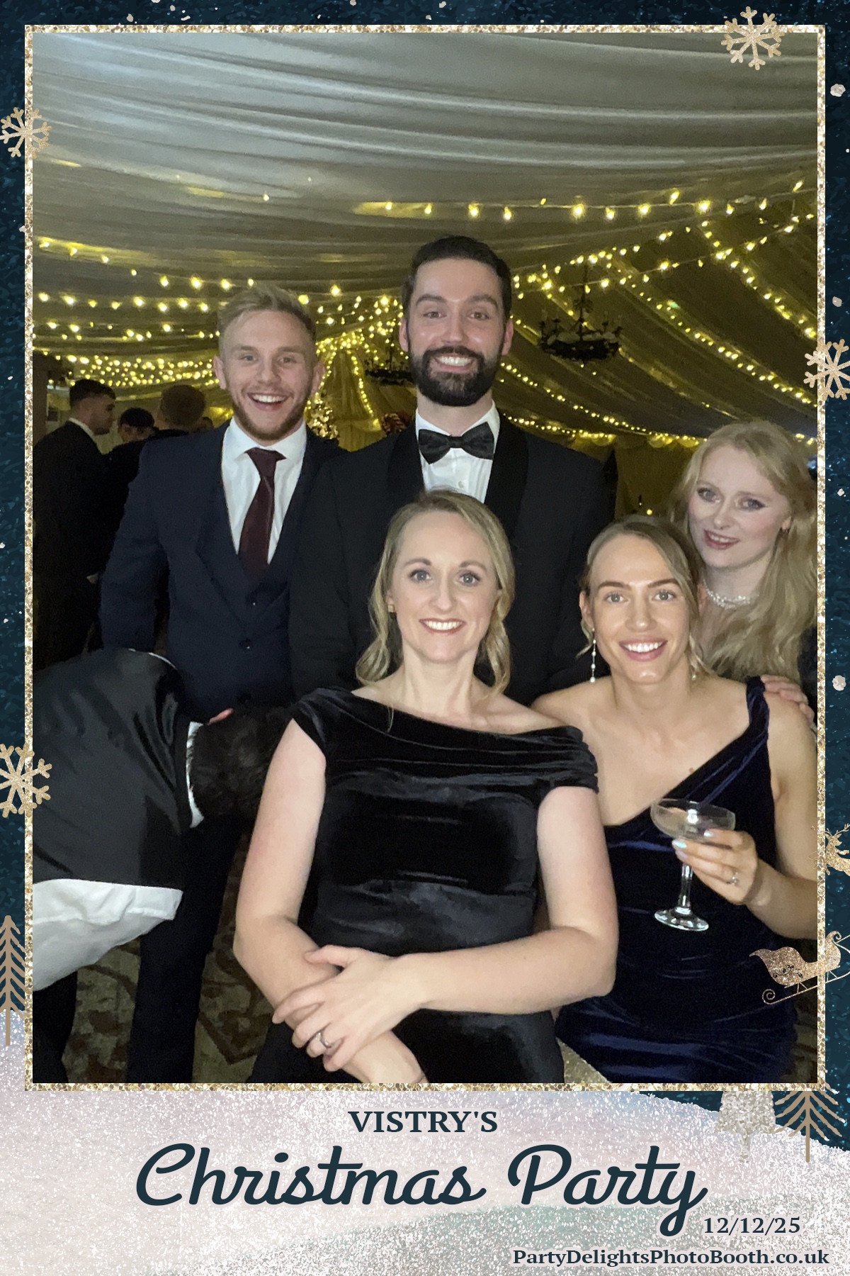 Vistry Christmas Party 2025 | View more photos from the event at gallery.partydelightsphotobooth.co.uk/u/PartyDelightsPhotoBooth/Vistry-Christmas-Party-2025