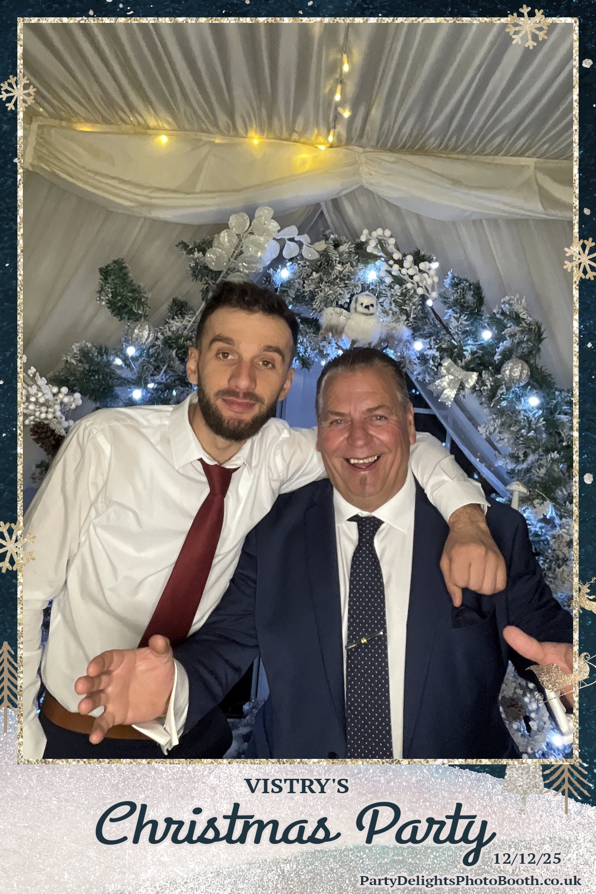 Vistry Christmas Party 2025 | View more photos from the event at gallery.partydelightsphotobooth.co.uk/u/PartyDelightsPhotoBooth/Vistry-Christmas-Party-2025