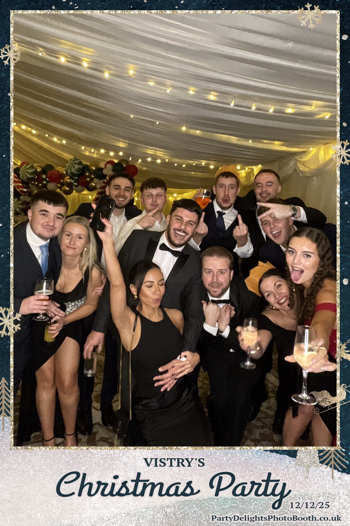 Vistry Christmas Party 2025 | View more photos from the event at gallery.partydelightsphotobooth.co.uk/u/PartyDelightsPhotoBooth/Vistry-Christmas-Party-2025