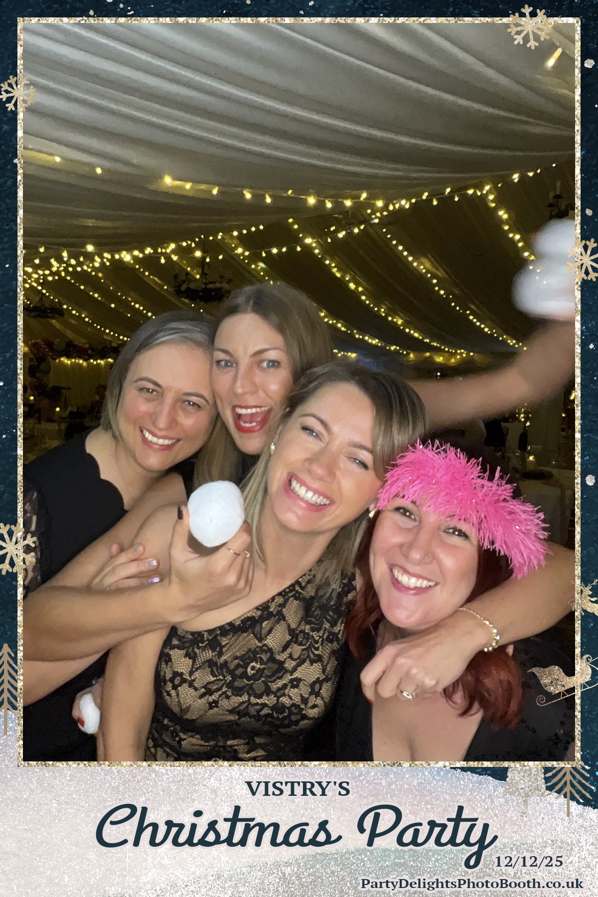 Vistry Christmas Party 2025 | View more photos from the event at gallery.partydelightsphotobooth.co.uk/u/PartyDelightsPhotoBooth/Vistry-Christmas-Party-2025