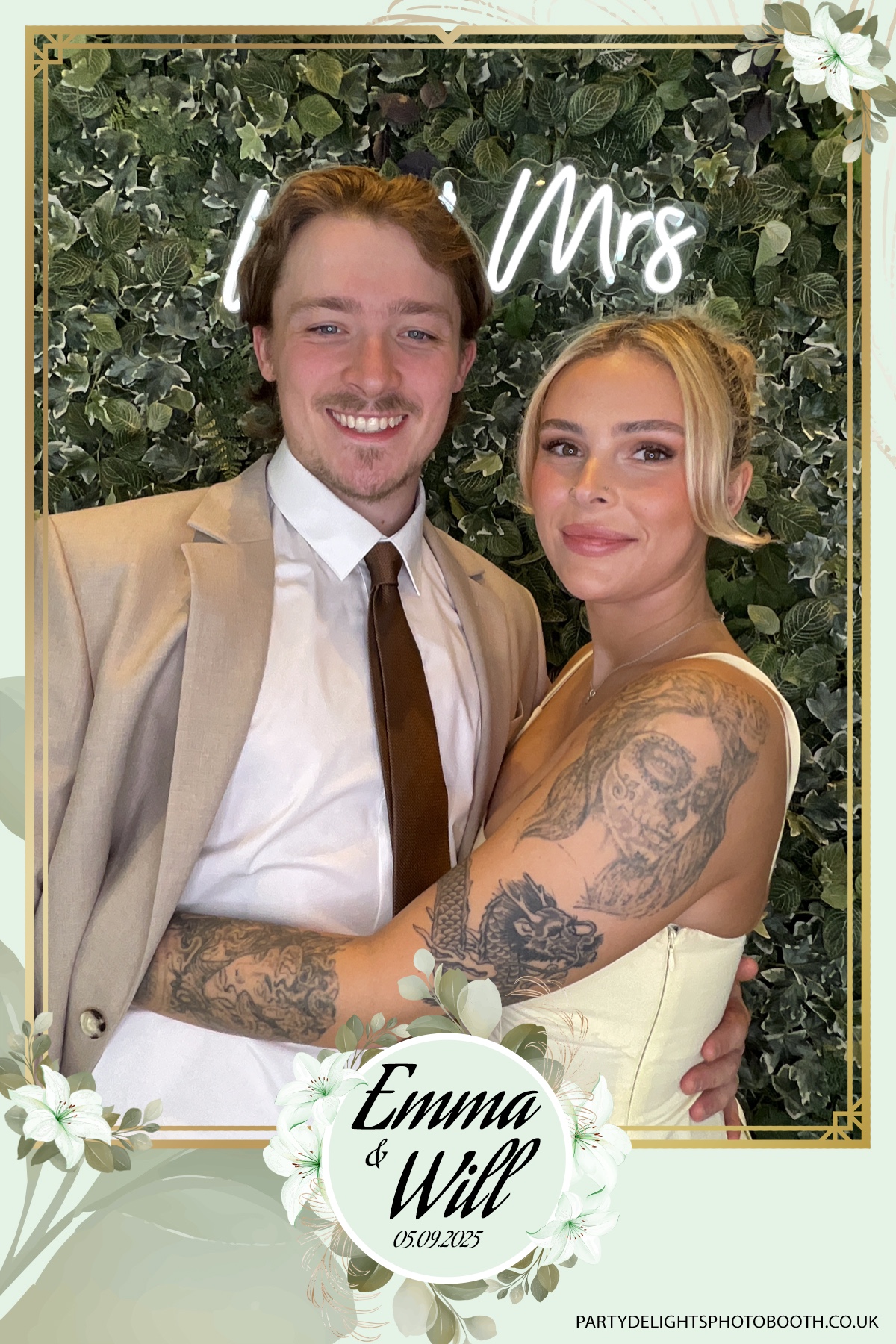Will & Emma’s Wedding | View more photos from the event at gallery.partydelightsphotobooth.co.uk/u/PartyDelightsPhotoBooth/Will-Emma’s-Wedding