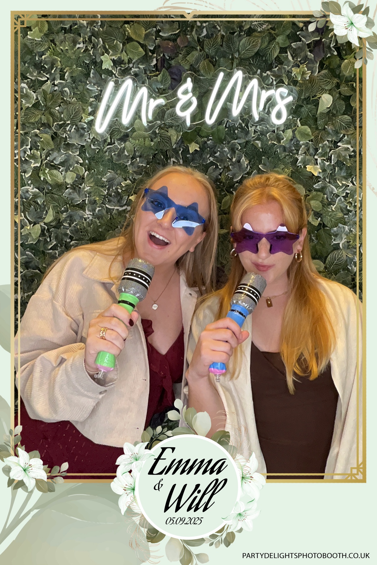 Will & Emma’s Wedding | View more photos from the event at gallery.partydelightsphotobooth.co.uk/u/PartyDelightsPhotoBooth/Will-Emma’s-Wedding