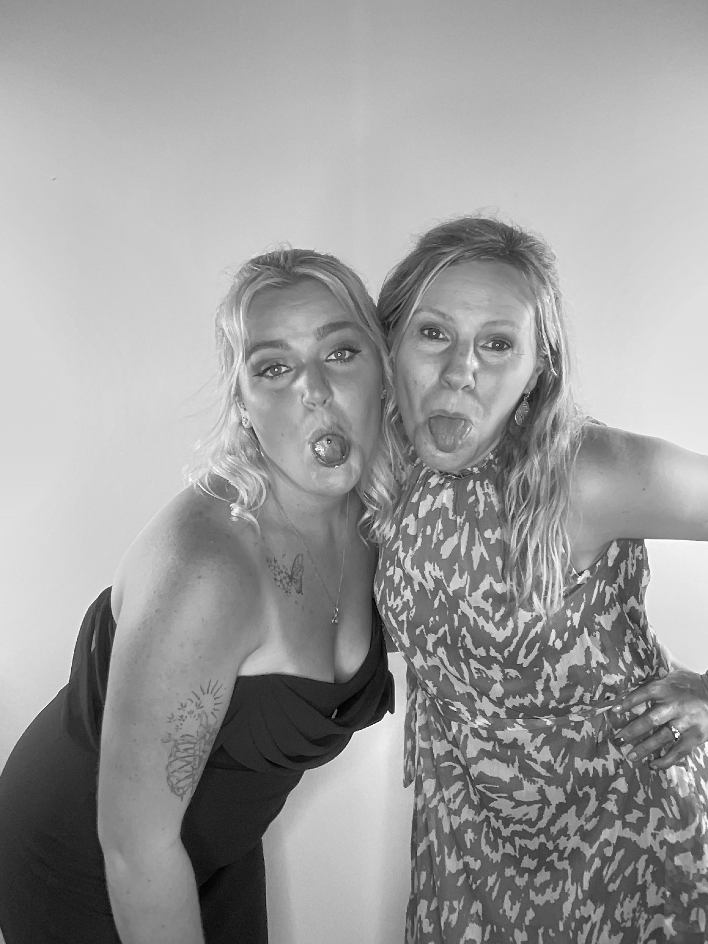 Connor & Sarah's Wedding | View more photos from the event at gallery.partydelightsphotobooth.co.uk/u/PartyDelightsPhotoBooth/Connor-Sarahs-Wedding
