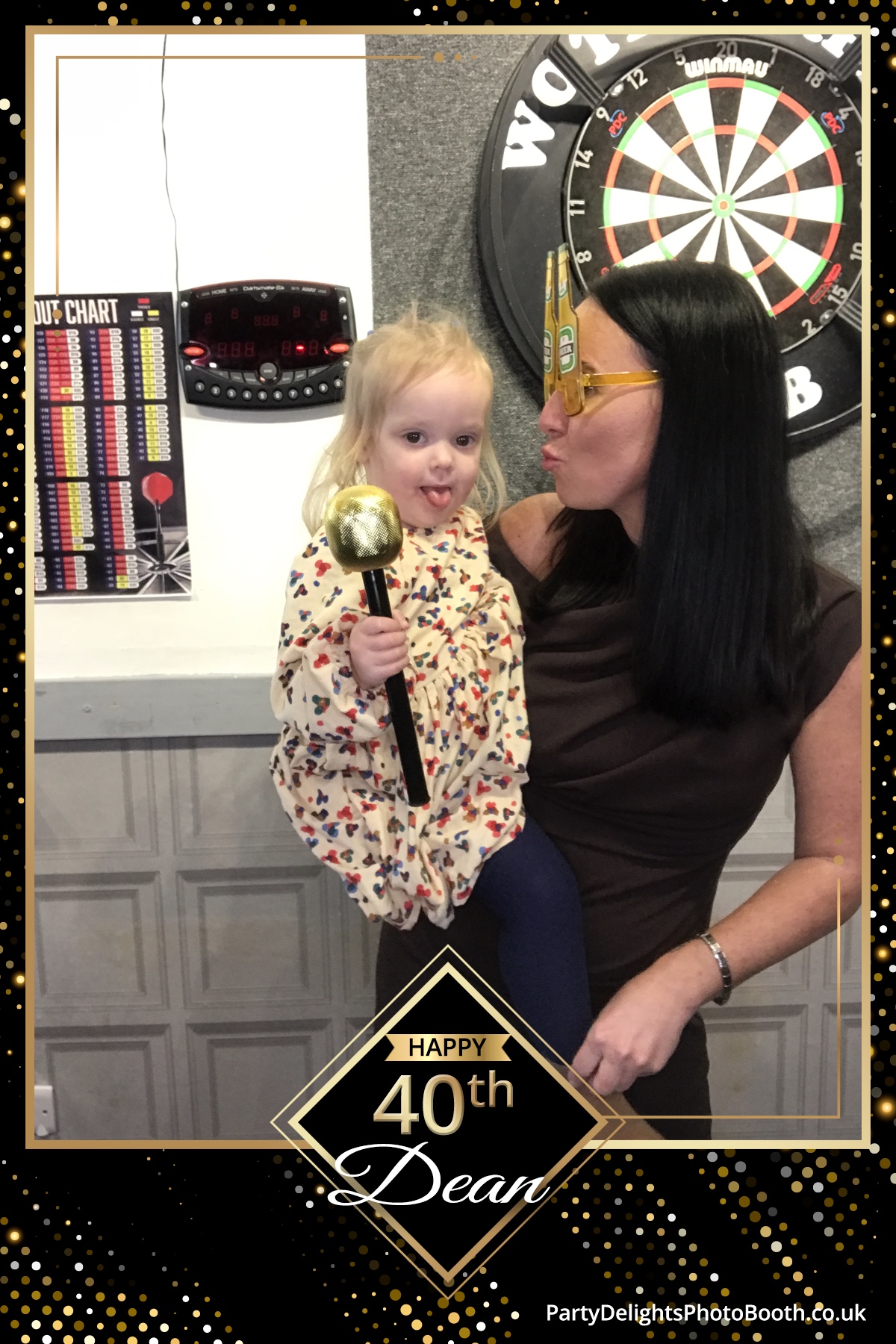 Deans 40th Birthday | View more photos from the event at gallery.partydelightsphotobooth.co.uk/u/PartyDelightsPhotoBooth/Deans-40th-Birthday
