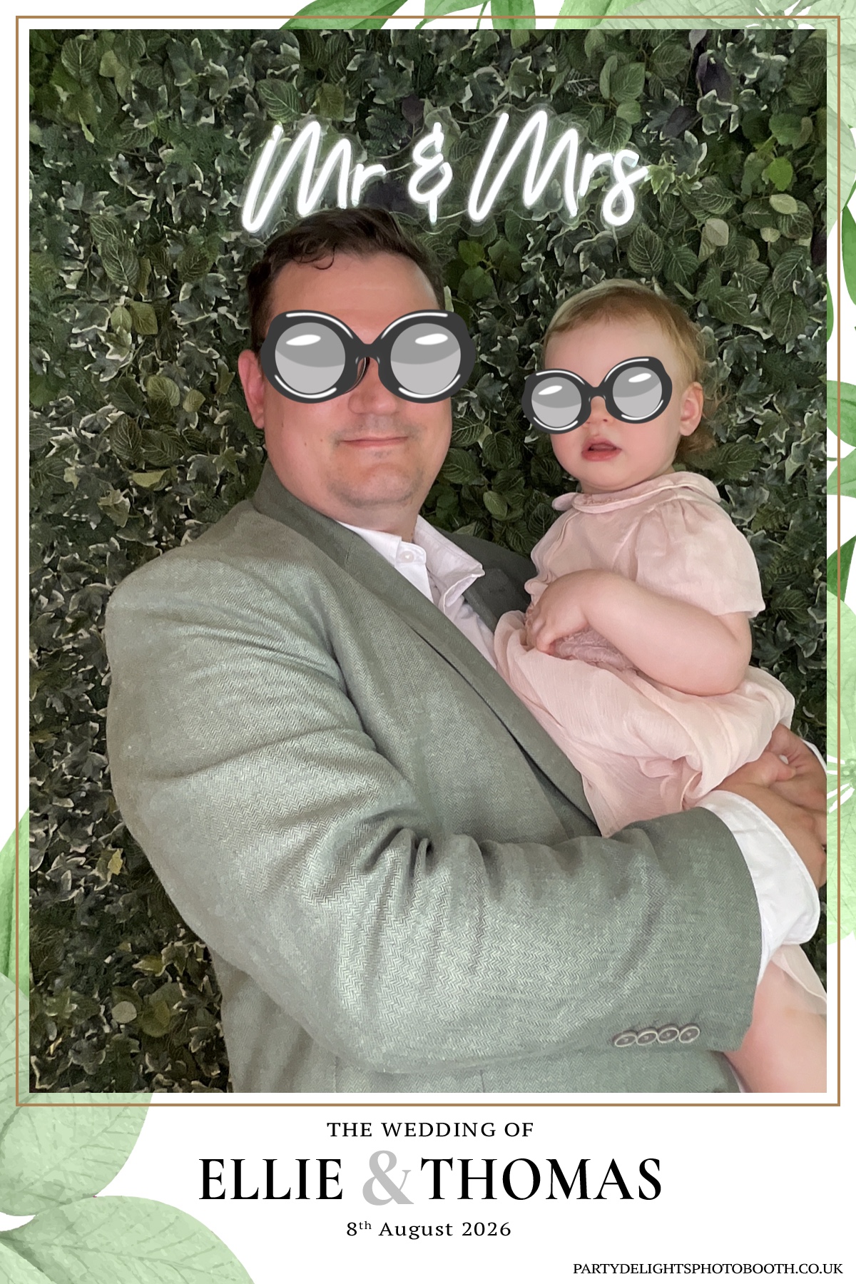 Ellie and Thomas’ Wedding | View more photos from the event at gallery.partydelightsphotobooth.co.uk/u/PartyDelightsPhotoBooth/Ellie-and-Thomas’-Wedding