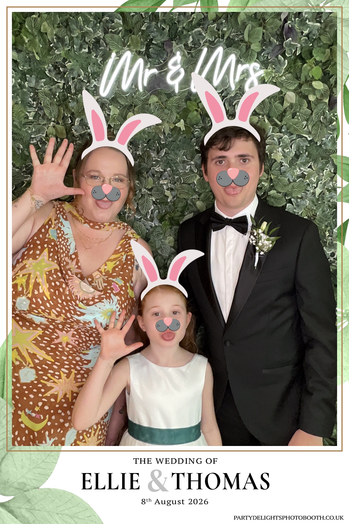 Ellie and Thomas’ Wedding | View more photos from the event at gallery.partydelightsphotobooth.co.uk/u/PartyDelightsPhotoBooth/Ellie-and-Thomas’-Wedding