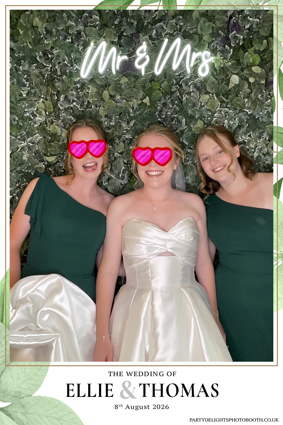 Ellie and Thomas’ Wedding | View more photos from the event at gallery.partydelightsphotobooth.co.uk/u/PartyDelightsPhotoBooth/Ellie-and-Thomas’-Wedding