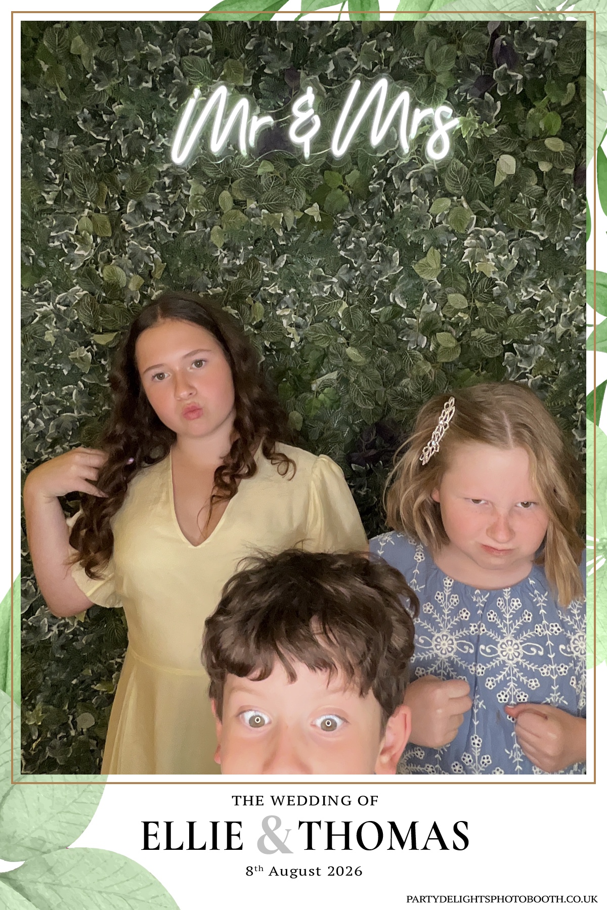 Ellie and Thomas’ Wedding | View more photos from the event at gallery.partydelightsphotobooth.co.uk/u/PartyDelightsPhotoBooth/Ellie-and-Thomas’-Wedding