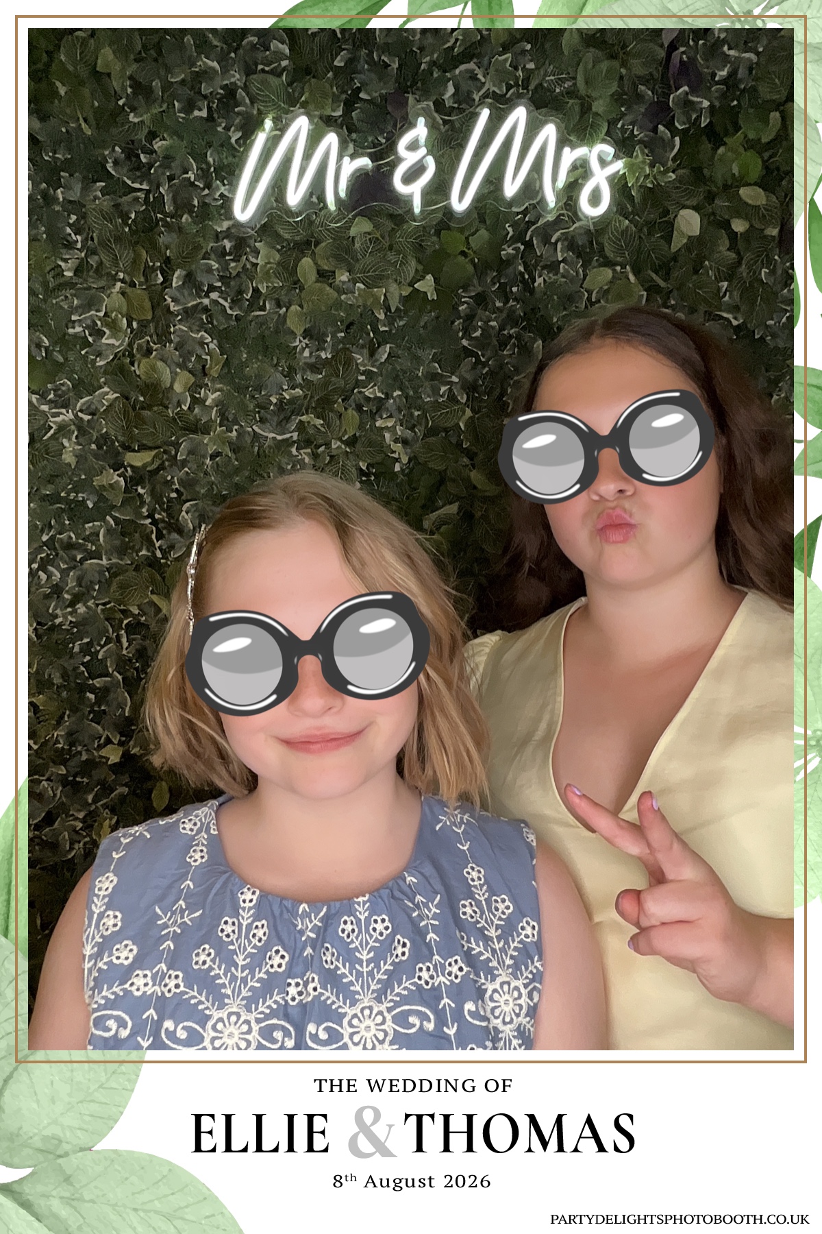 Ellie and Thomas’ Wedding | View more photos from the event at gallery.partydelightsphotobooth.co.uk/u/PartyDelightsPhotoBooth/Ellie-and-Thomas’-Wedding