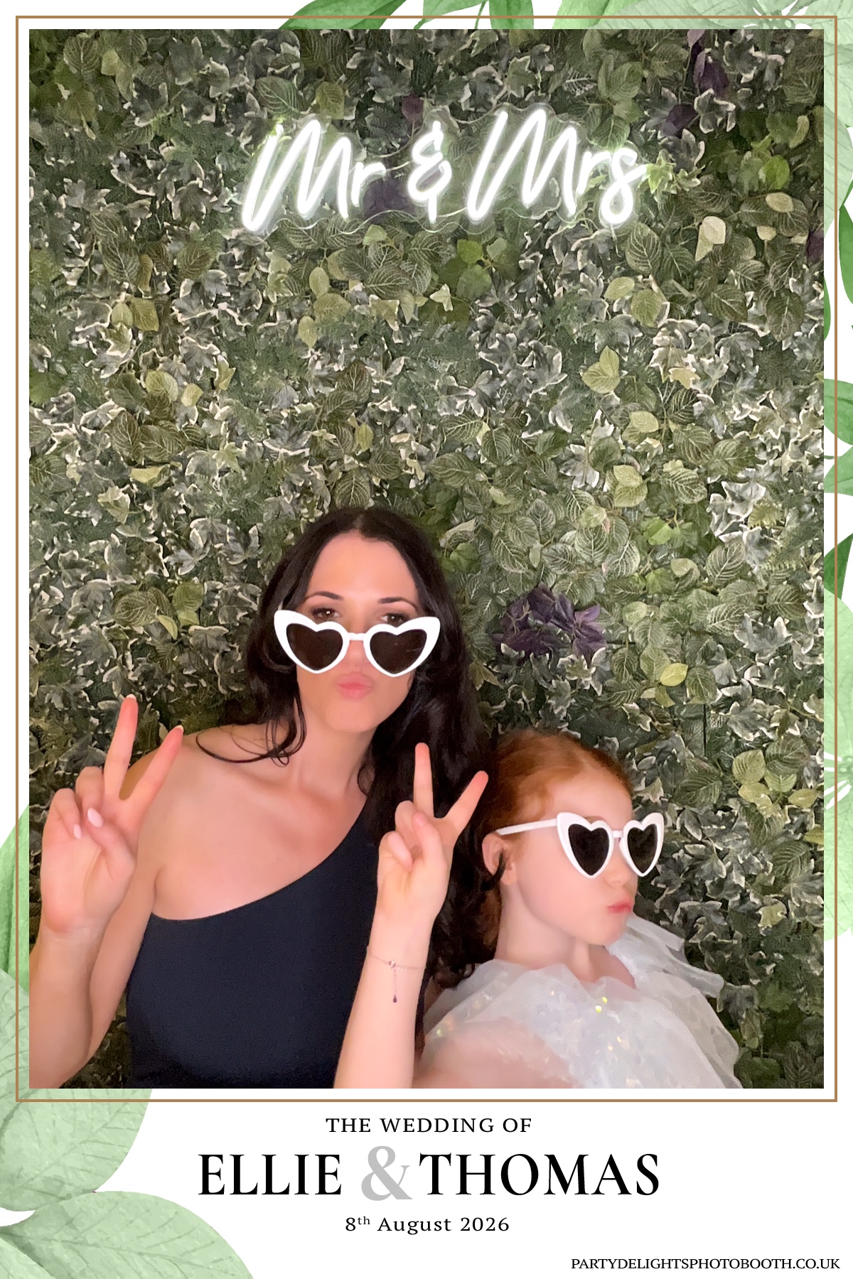 Ellie and Thomas’ Wedding | View more photos from the event at gallery.partydelightsphotobooth.co.uk/u/PartyDelightsPhotoBooth/Ellie-and-Thomas’-Wedding