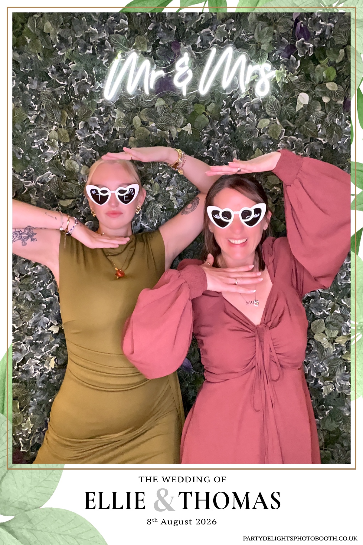 Ellie and Thomas’ Wedding | View more photos from the event at gallery.partydelightsphotobooth.co.uk/u/PartyDelightsPhotoBooth/Ellie-and-Thomas’-Wedding