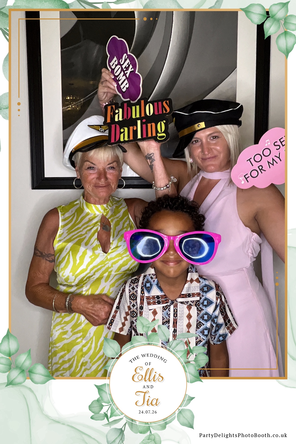 Ellis and Tias wedding | View more photos from the event at gallery.partydelightsphotobooth.co.uk/u/PartyDelightsPhotoBooth/Ellis-and-Tias-wedding