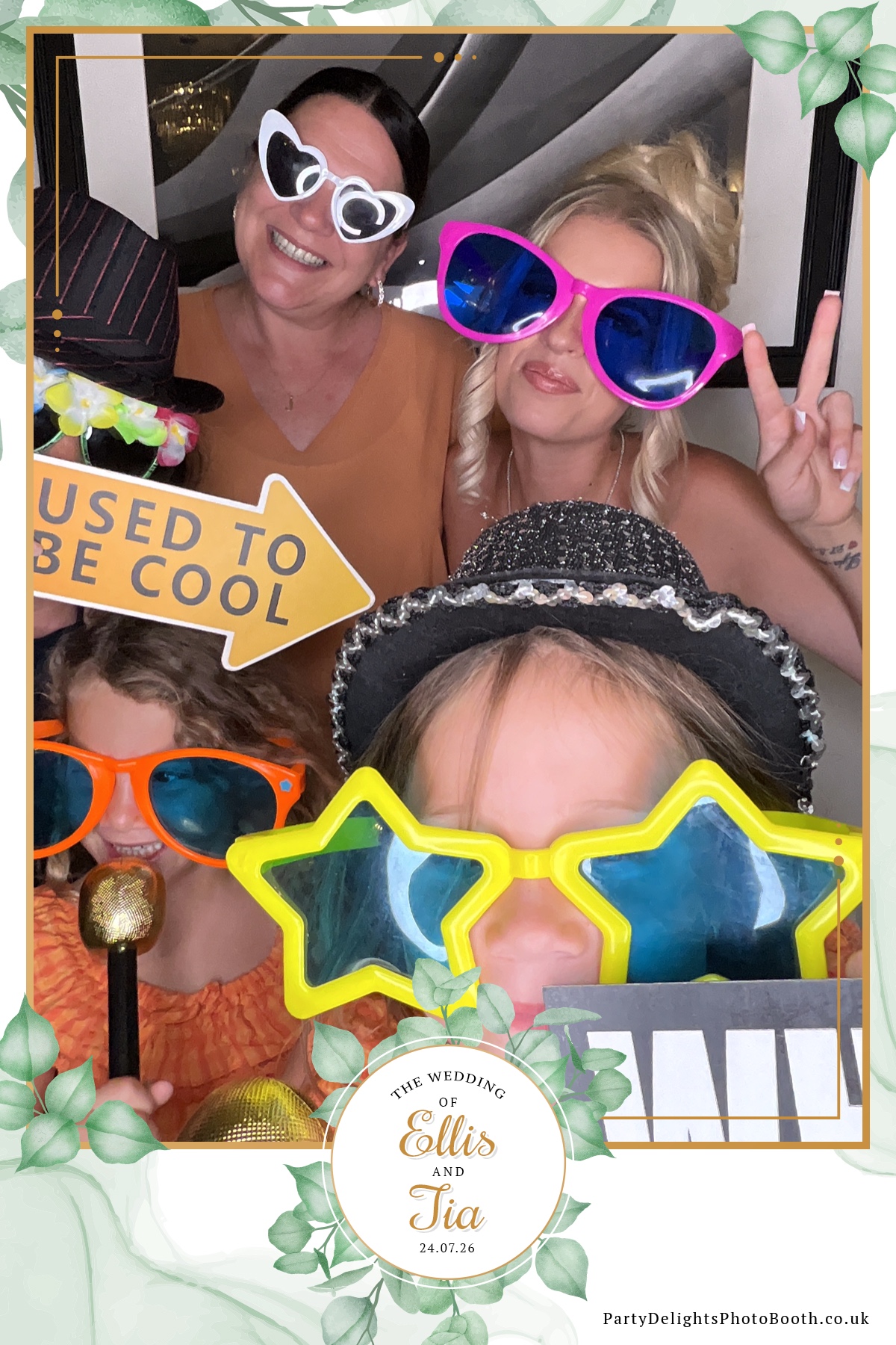 Ellis and Tias wedding | View more photos from the event at gallery.partydelightsphotobooth.co.uk/u/PartyDelightsPhotoBooth/Ellis-and-Tias-wedding