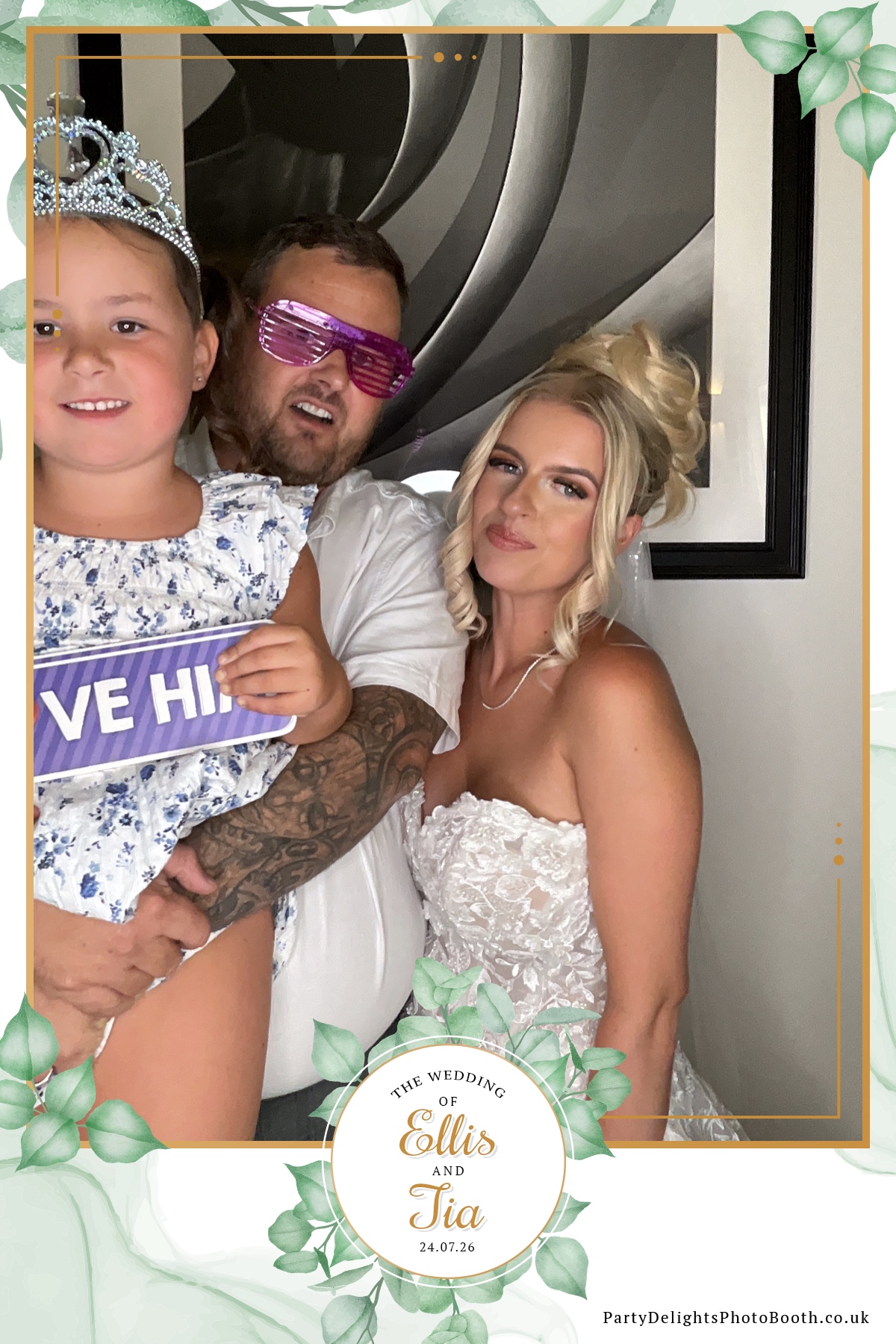 Ellis and Tias wedding | View more photos from the event at gallery.partydelightsphotobooth.co.uk/u/PartyDelightsPhotoBooth/Ellis-and-Tias-wedding