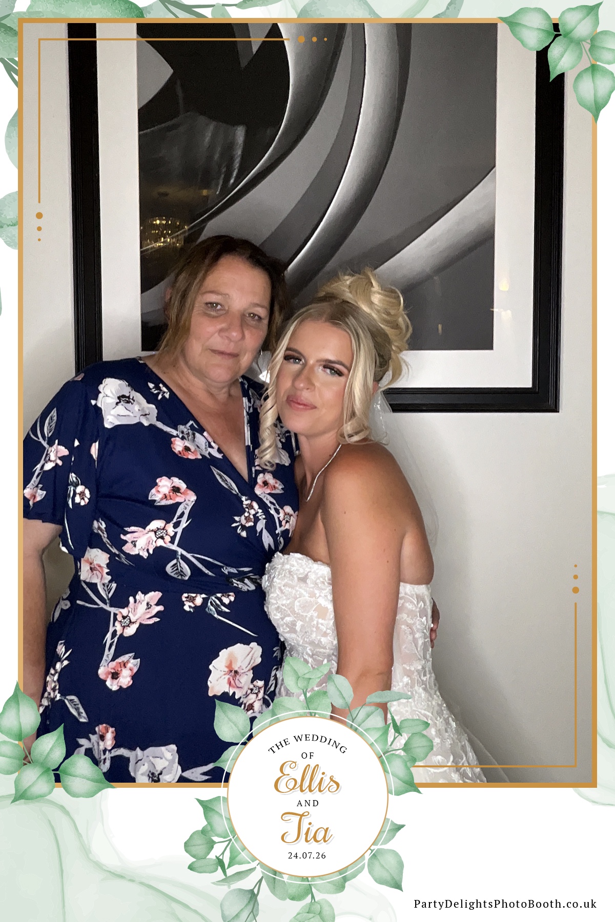 Ellis and Tias wedding | View more photos from the event at gallery.partydelightsphotobooth.co.uk/u/PartyDelightsPhotoBooth/Ellis-and-Tias-wedding