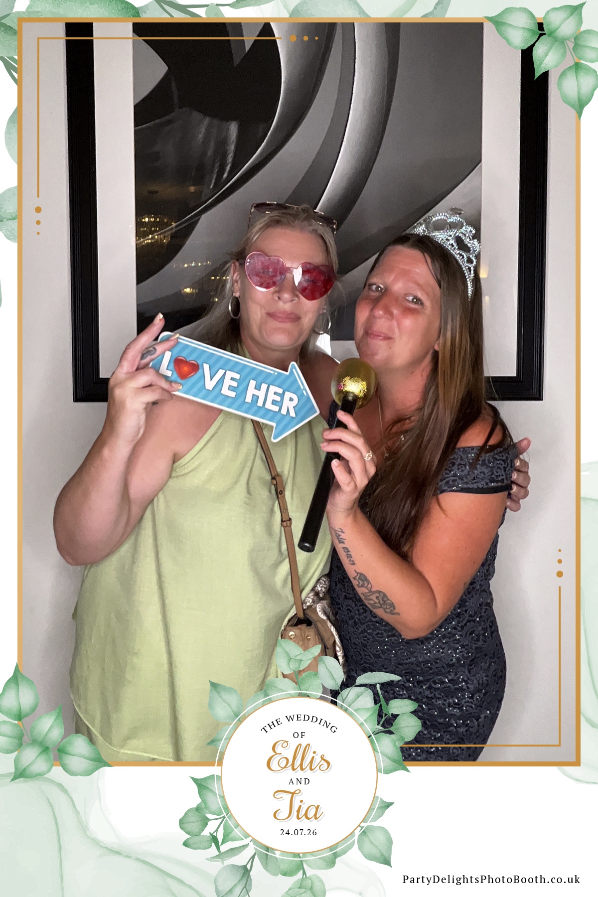 Ellis and Tias wedding | View more photos from the event at gallery.partydelightsphotobooth.co.uk/u/PartyDelightsPhotoBooth/Ellis-and-Tias-wedding