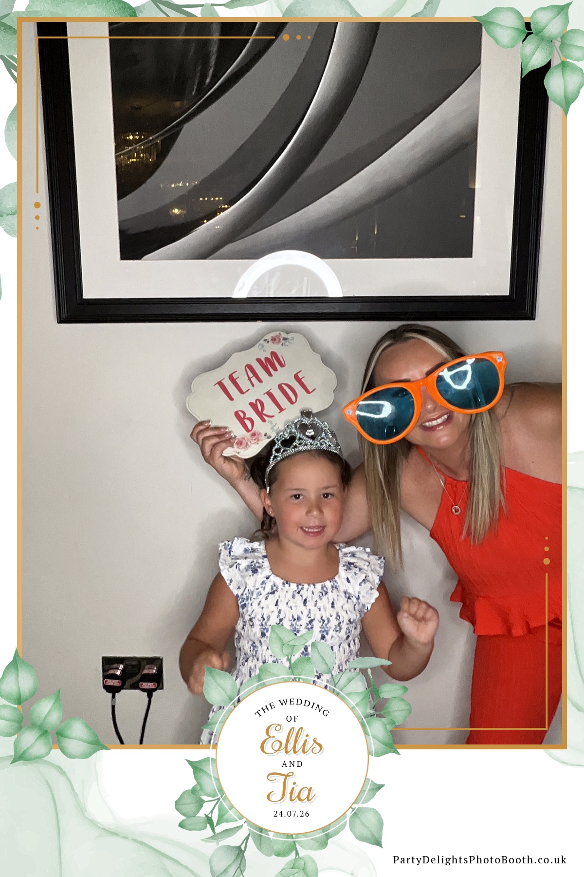 Ellis and Tias wedding | View more photos from the event at gallery.partydelightsphotobooth.co.uk/u/PartyDelightsPhotoBooth/Ellis-and-Tias-wedding