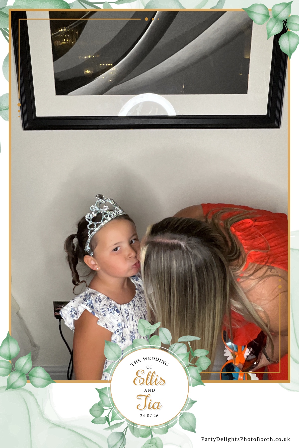 Ellis and Tias wedding | View more photos from the event at gallery.partydelightsphotobooth.co.uk/u/PartyDelightsPhotoBooth/Ellis-and-Tias-wedding