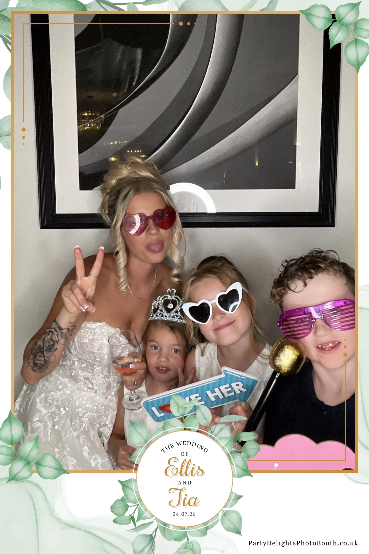 Ellis and Tias wedding | View more photos from the event at gallery.partydelightsphotobooth.co.uk/u/PartyDelightsPhotoBooth/Ellis-and-Tias-wedding